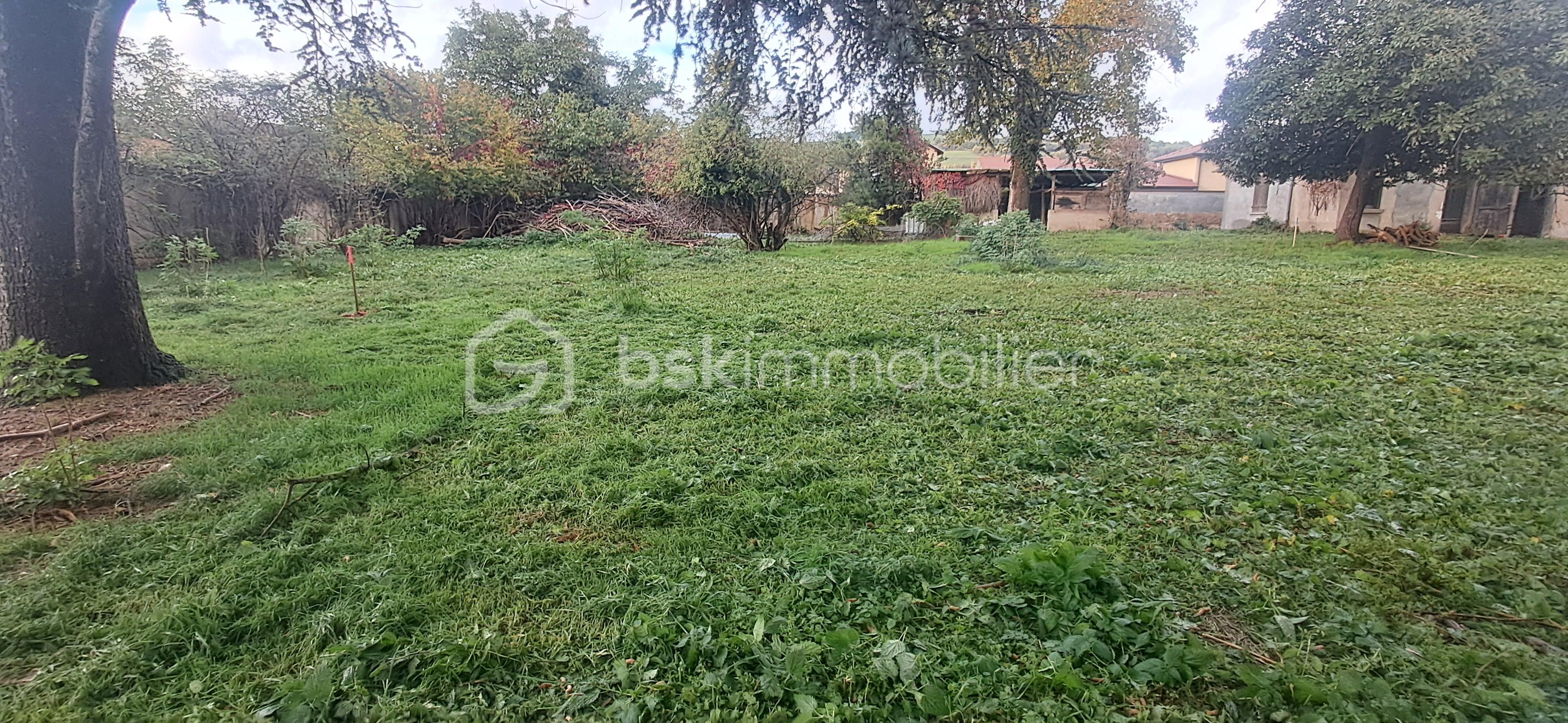 Terrain de 1 632 m² - Terrain La Frette 182 Rte de SESG Photo 2 1600m².pdf.jpg