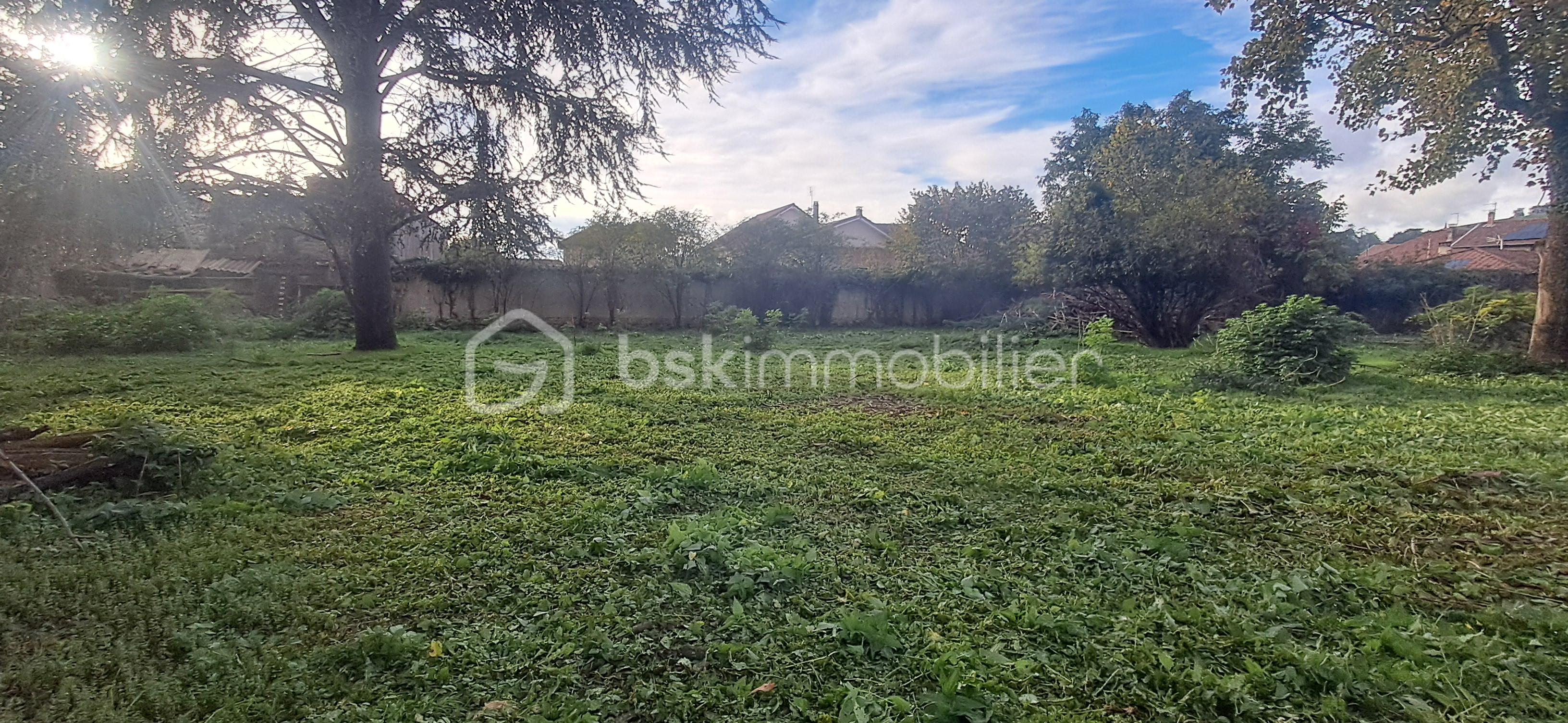 Terrain de 1 632 m² - Terrain La Frette 182 Rte de SESG Photo 3 1600m².pdf.jpg