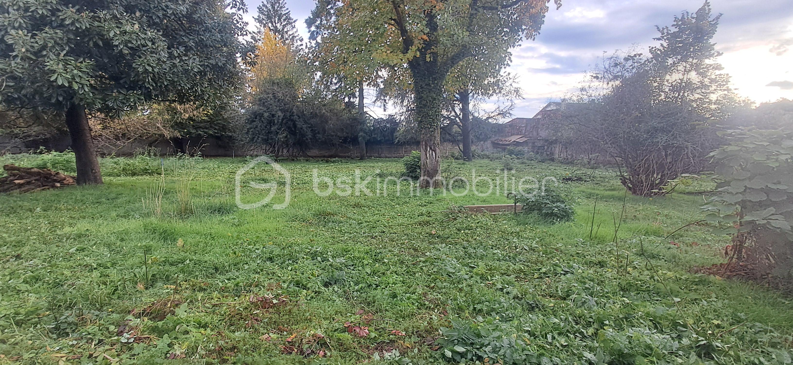 Terrain de 1 632 m² - Terrain La Frette 182 Rte de SESG Photo 1 1600m².pdf.jpg