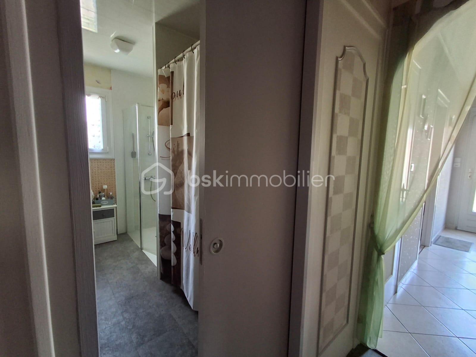 Maison de village de 98 m² - WhatsApp Image 2025-06-18 à 17.40.36_e143a4df.jpg