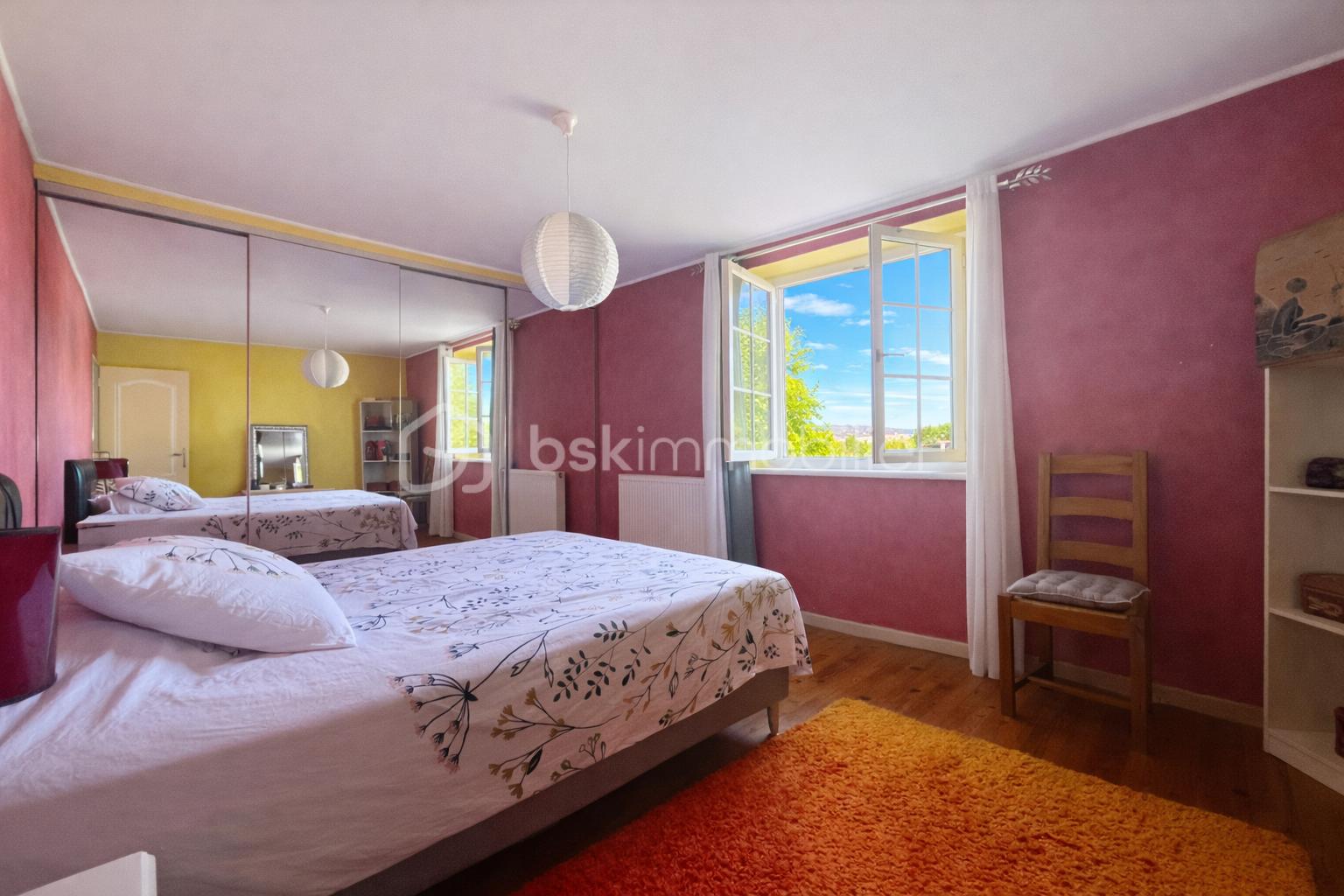 Maison de 201 m² - B9BEFE37-664C-4D24-93AA-2CB6BA92D8AA.PNG