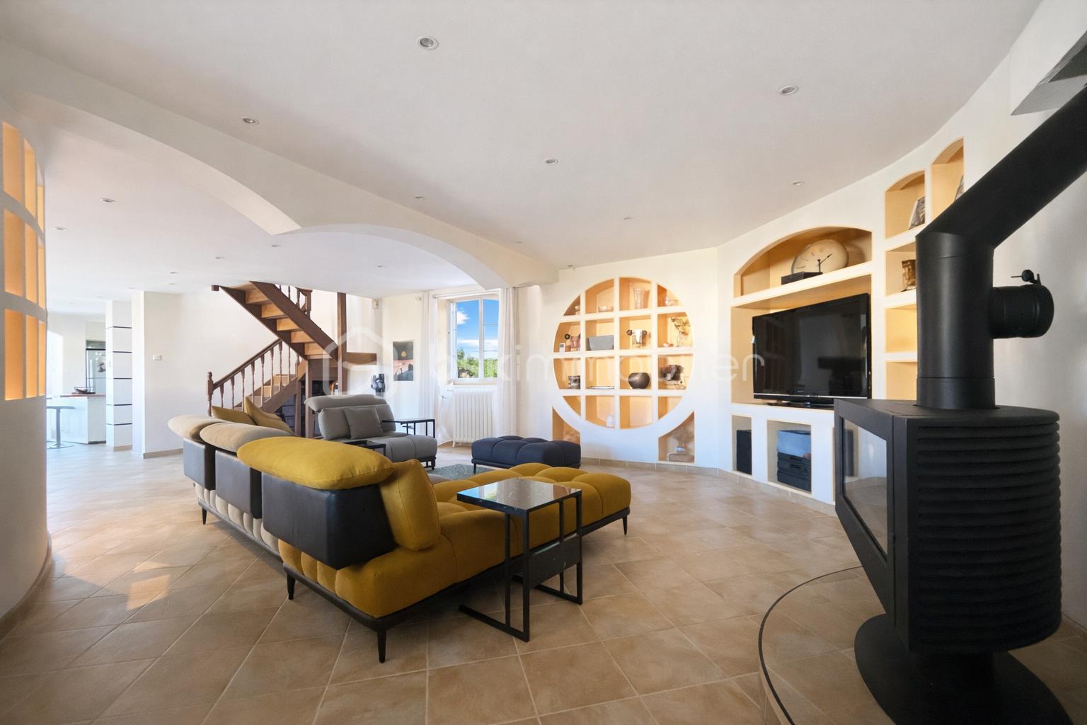 Maison de 201 m² - 60A21DCA-BC1F-455E-B82E-C2ABDD3FC72A.PNG