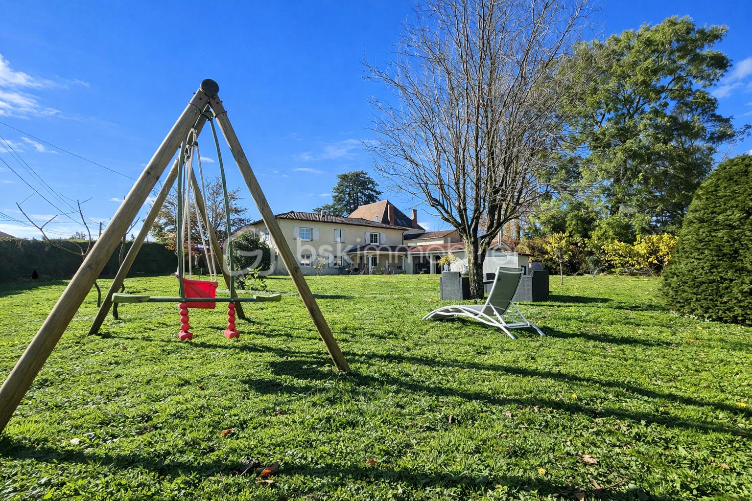 Maison de 201 m² - FC2919AE-D2CD-4270-934E-9162BB12E785.PNG