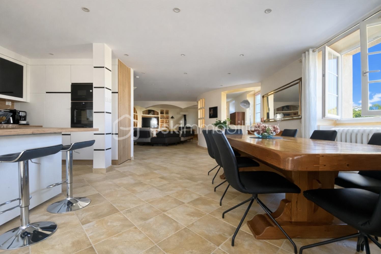 Maison de 201 m² - 48155B7B-1C0D-4189-A64E-6A7E1C8814B7.jpg