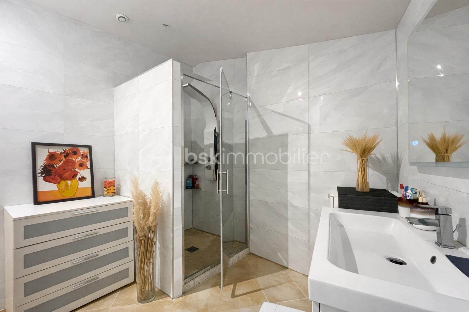 Maison de 201 m² - 6FE8D19E-98B9-435F-9853-63A13B7A9BBD.PNG