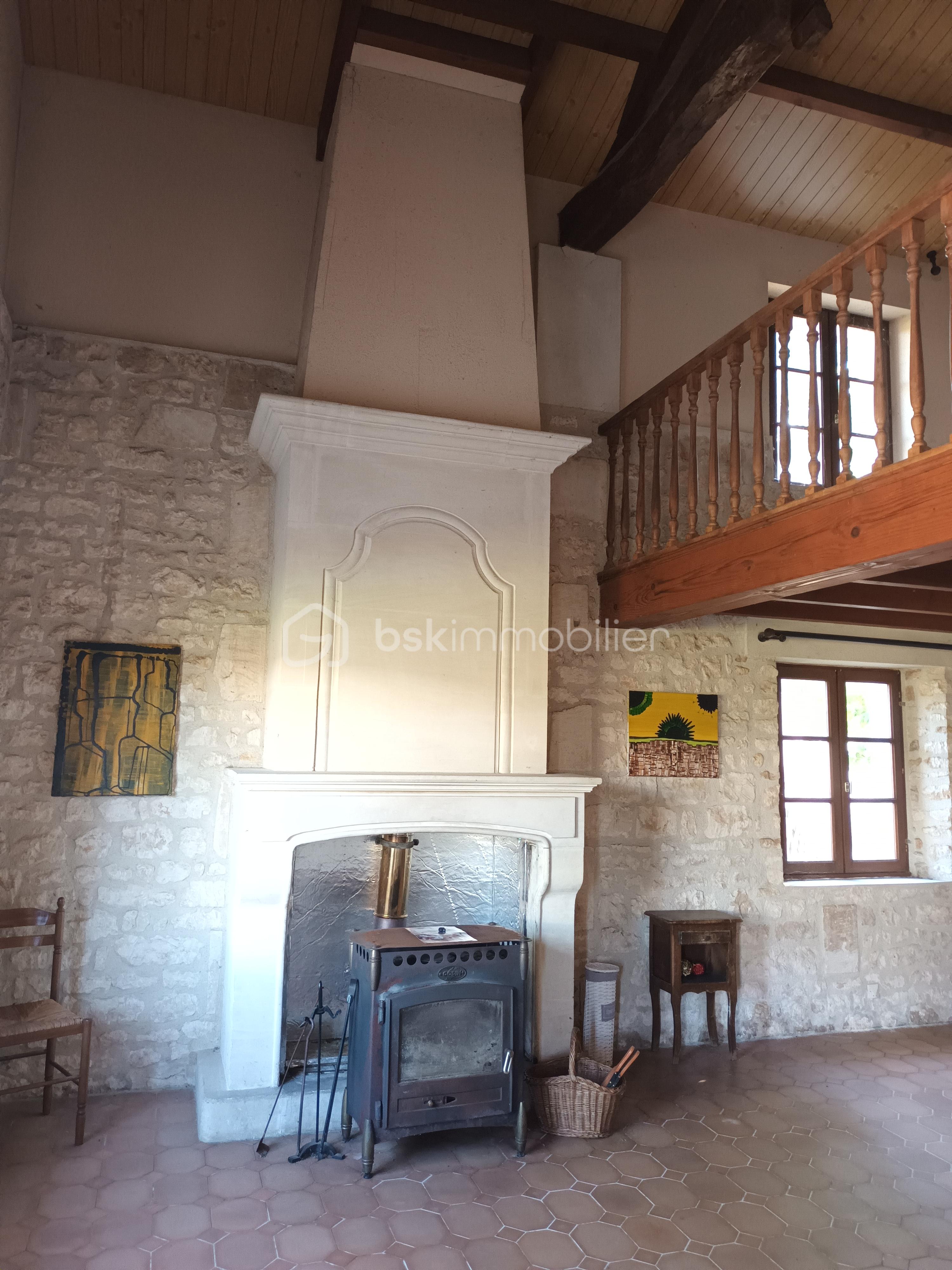 Corps de ferme de 379 m² - 20250807_104722.jpg