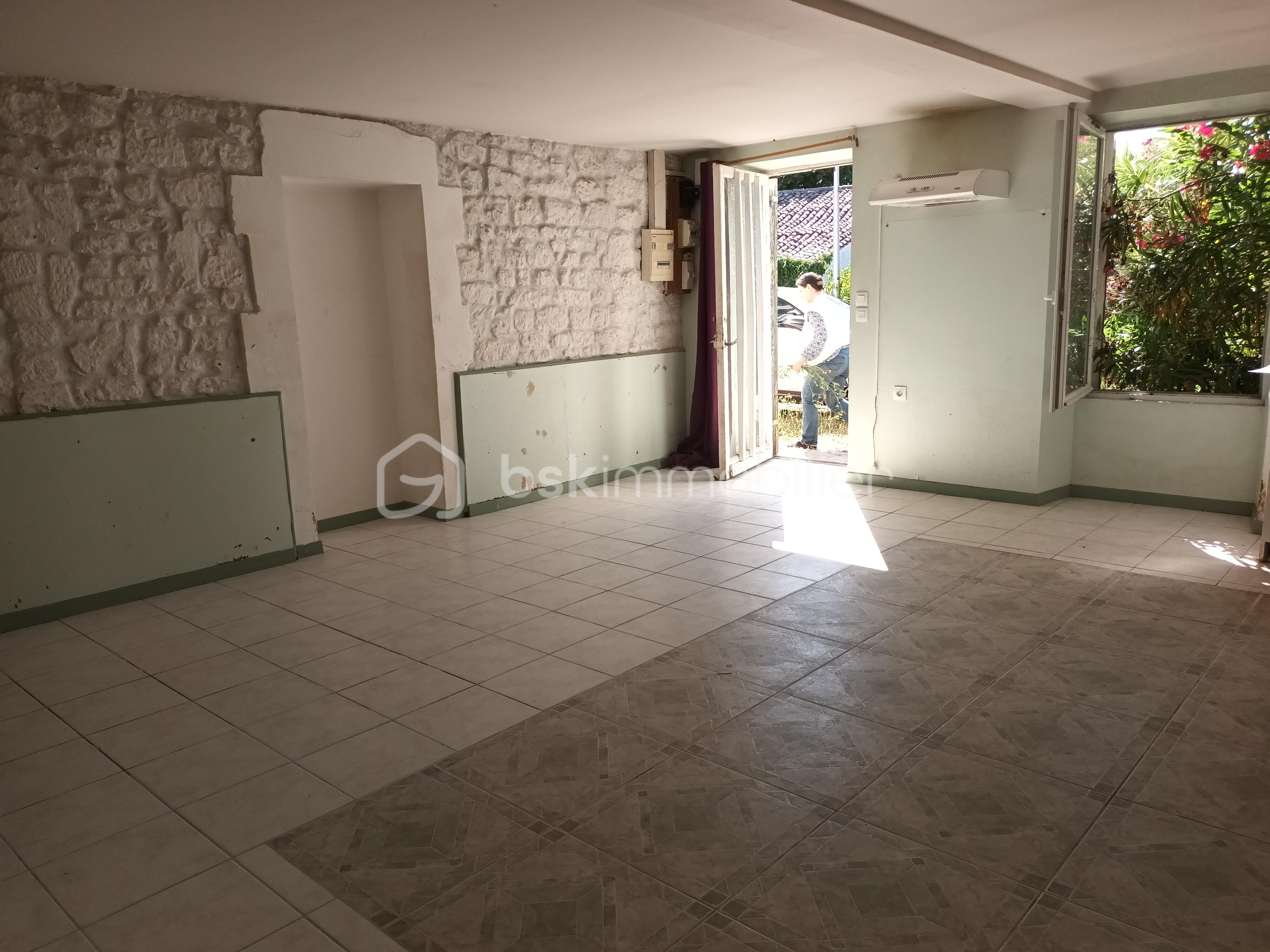 Corps de ferme de 379 m² - 20250807_103205.jpg