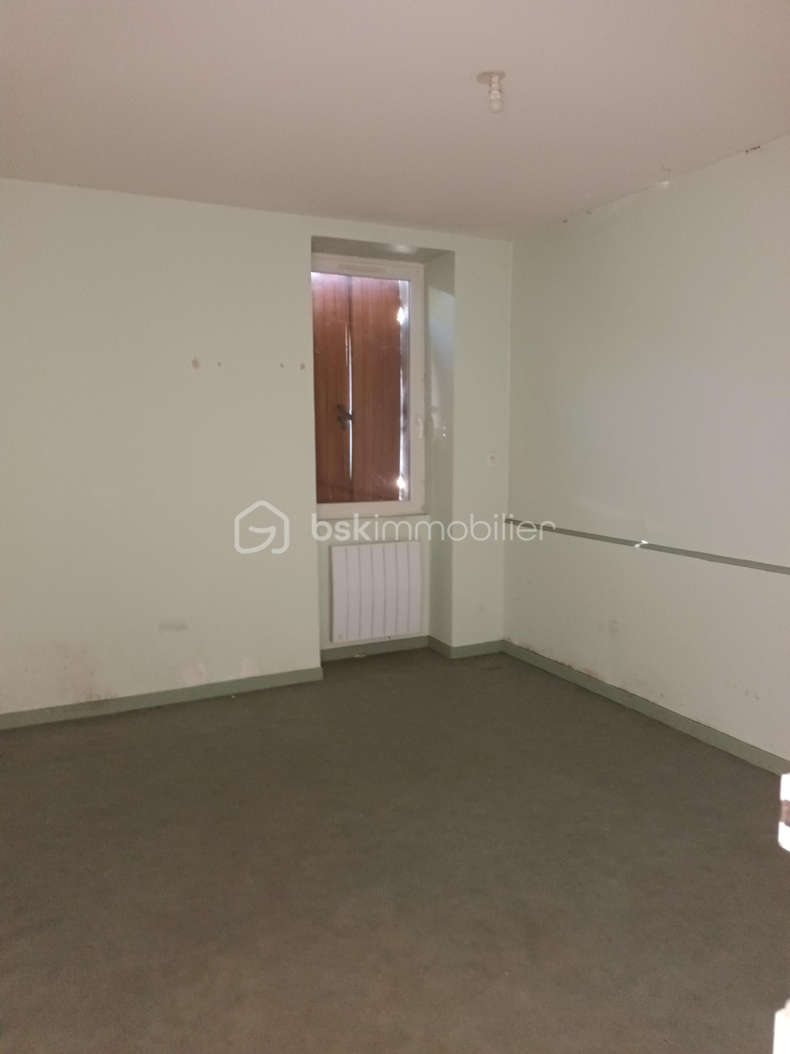 Corps de ferme de 379 m² - 20250807_103638.jpg