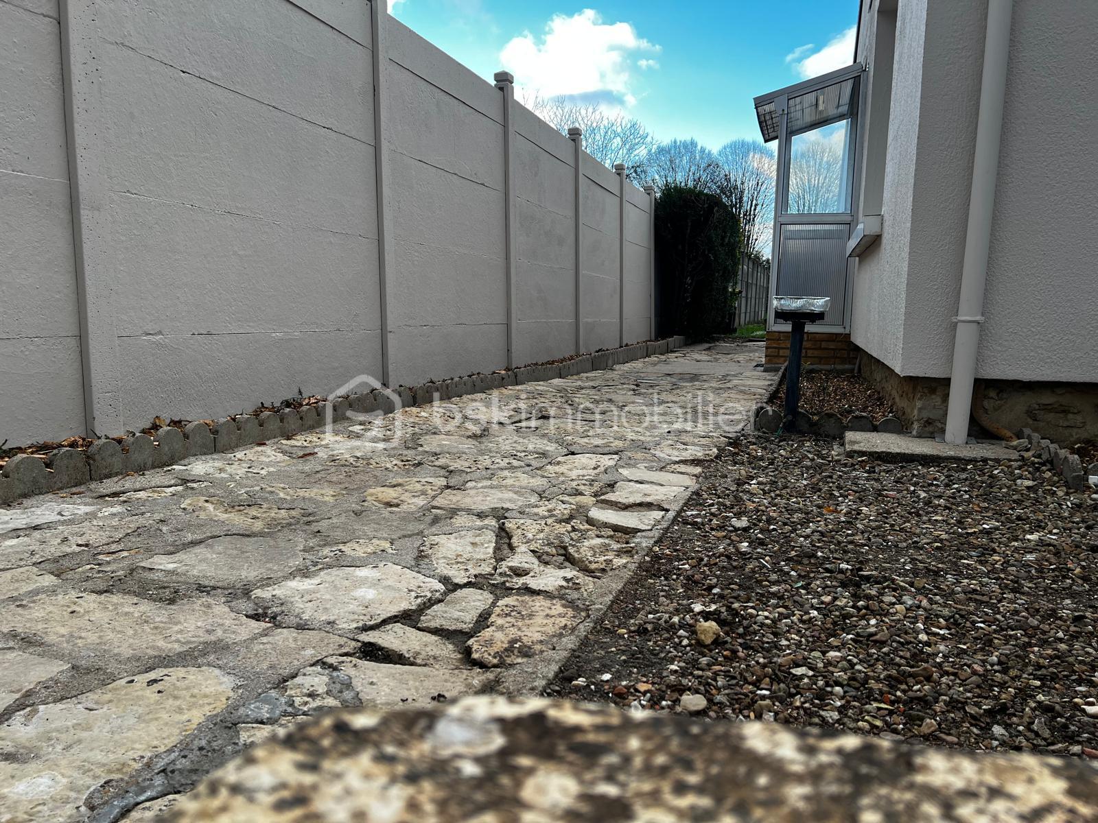 Maison de ville de 55 m² - IMG-20251118-WA0015.jpg