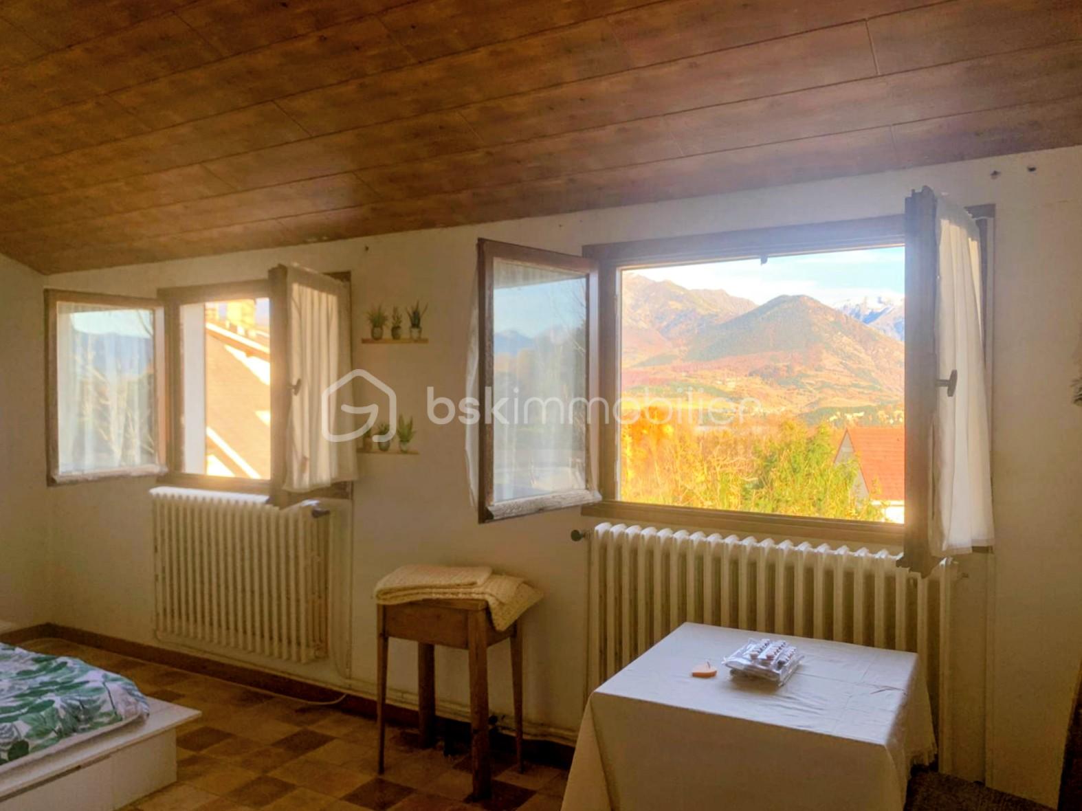 Maison de 222 m² - IMG-20251107-WA0026~2.jpg