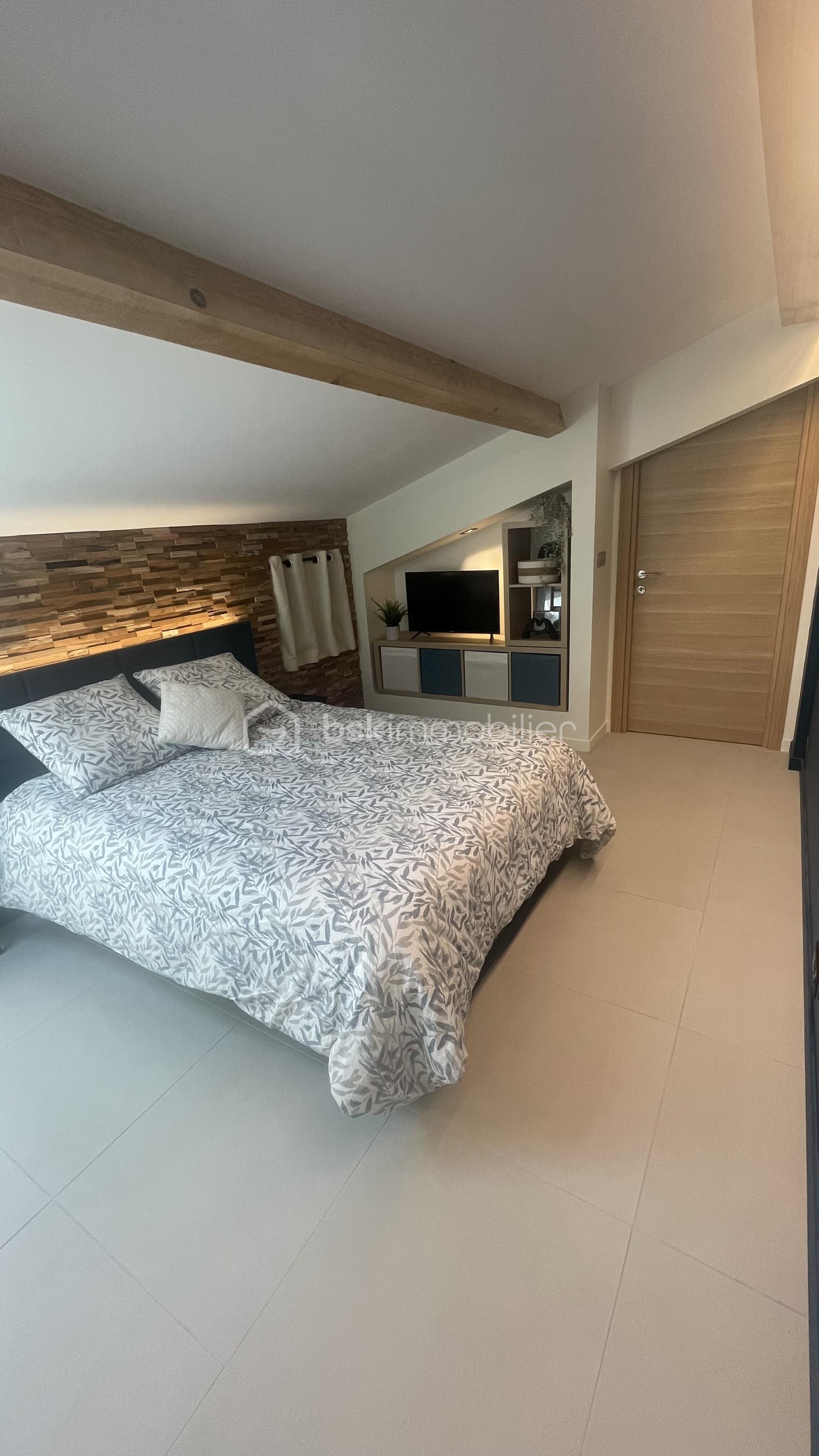 Triplex de 77,29 m² - Chambre 3 (2).JPG