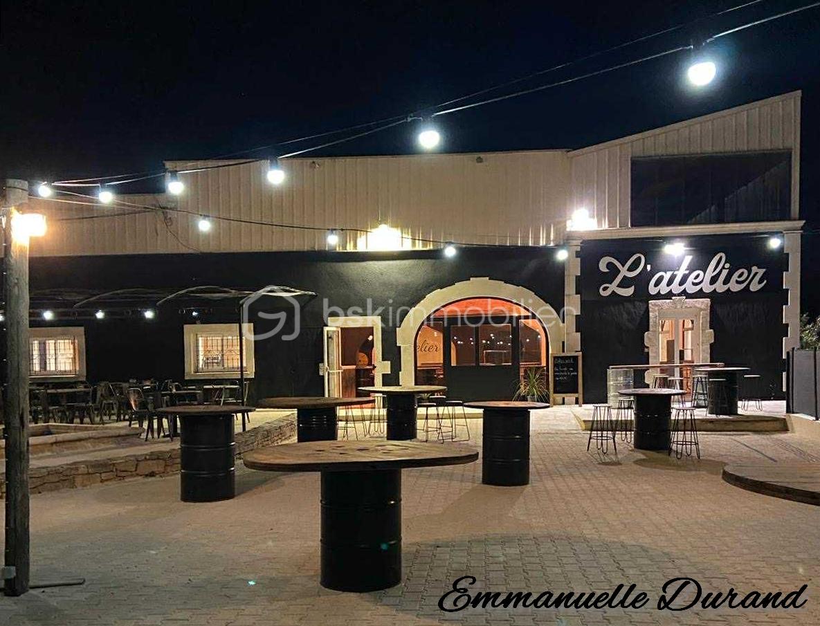 Local d'activités de 380 m² - 3 a.jpg