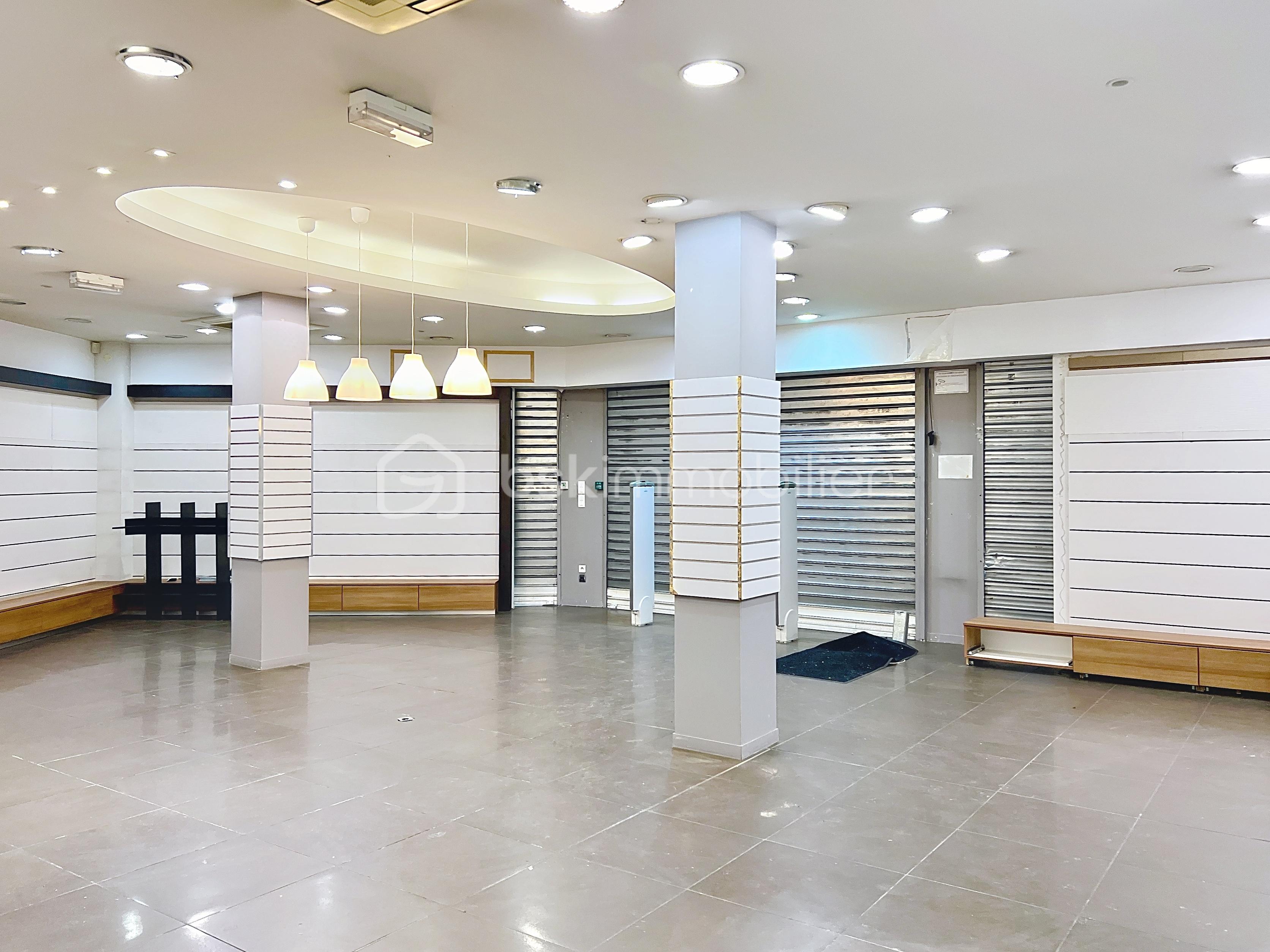 Immeuble mixte de 397,40 m² - bruyant_00008.jpeg