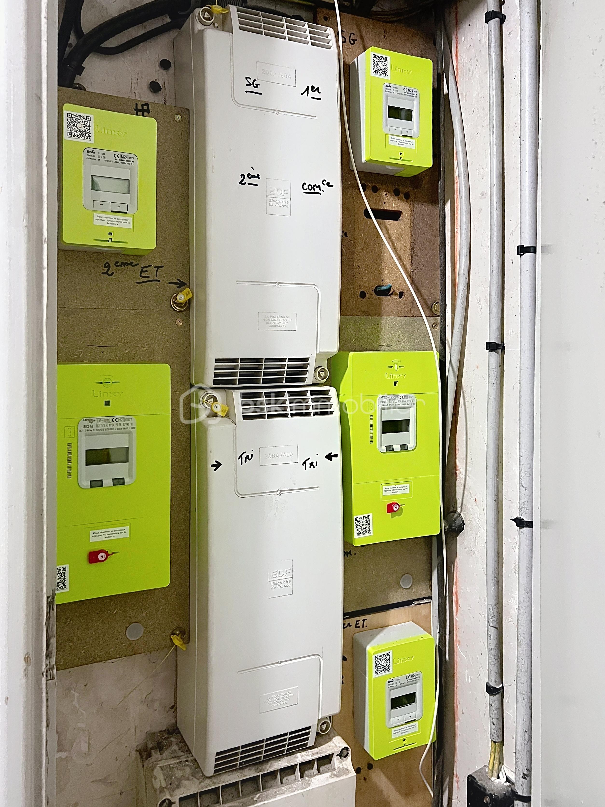 Immeuble mixte de 397,40 m² - bruyant_00003.jpeg