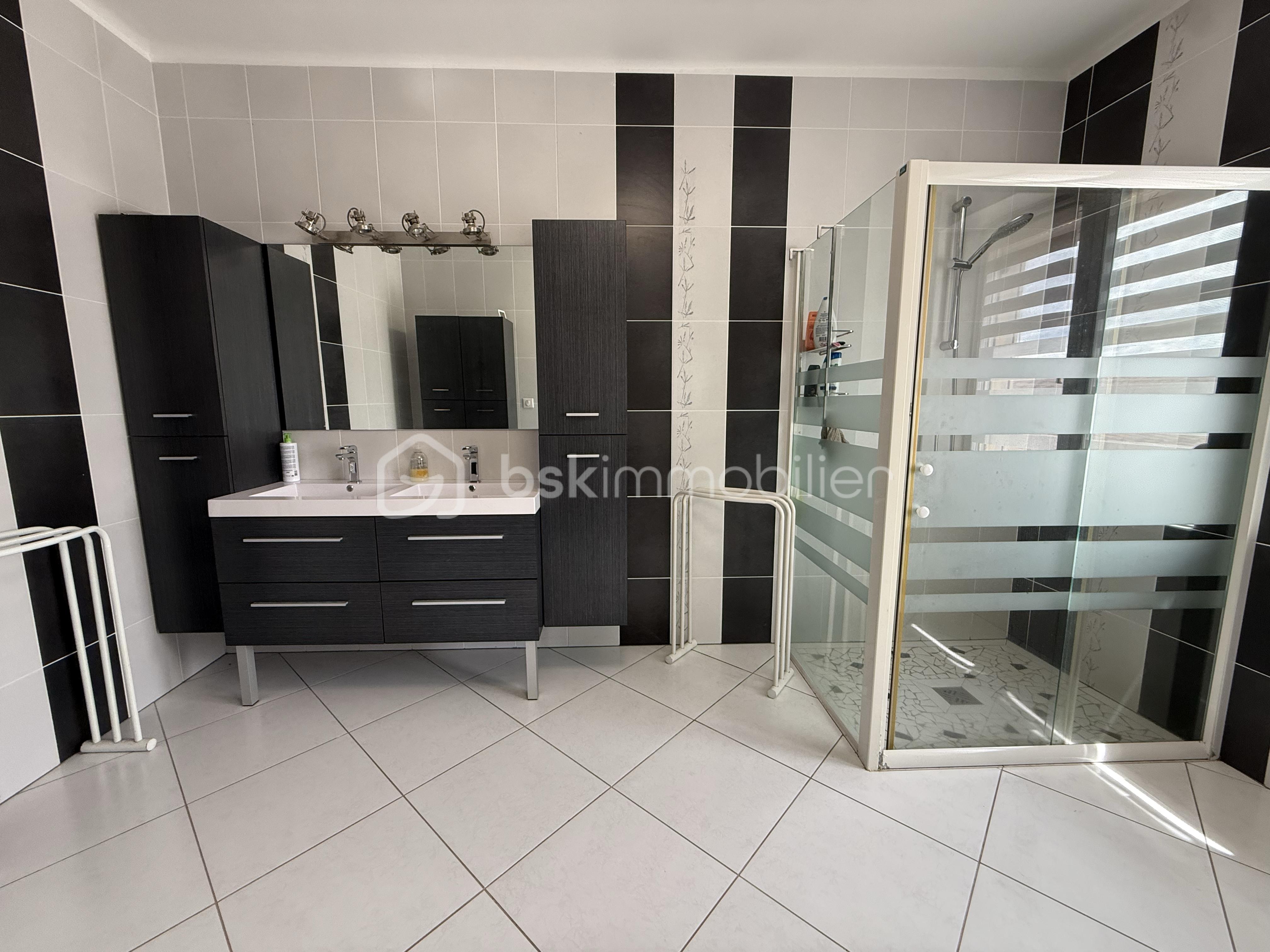 Maison de 177 m² - tempImagelmfwUA.png