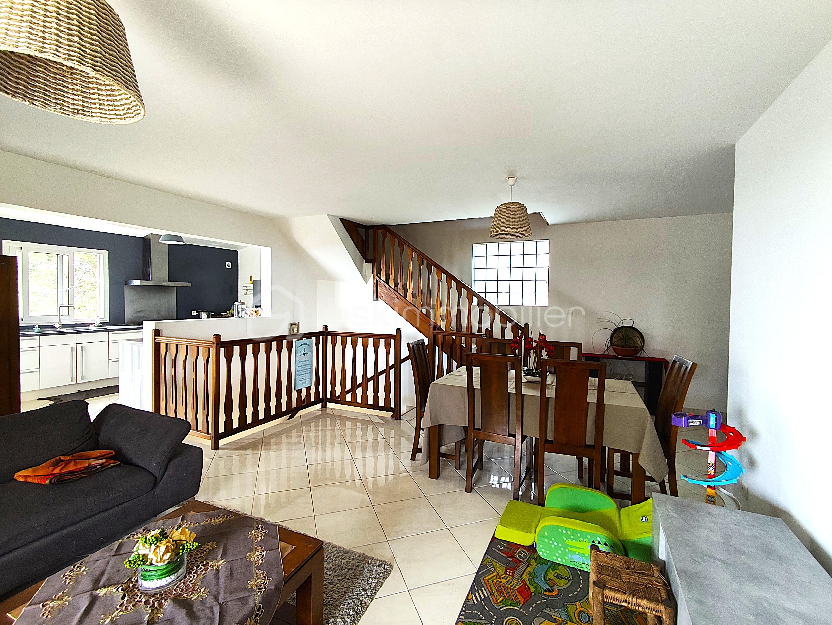 Maison de 115 m² - Séjour-Cuisine.jpg