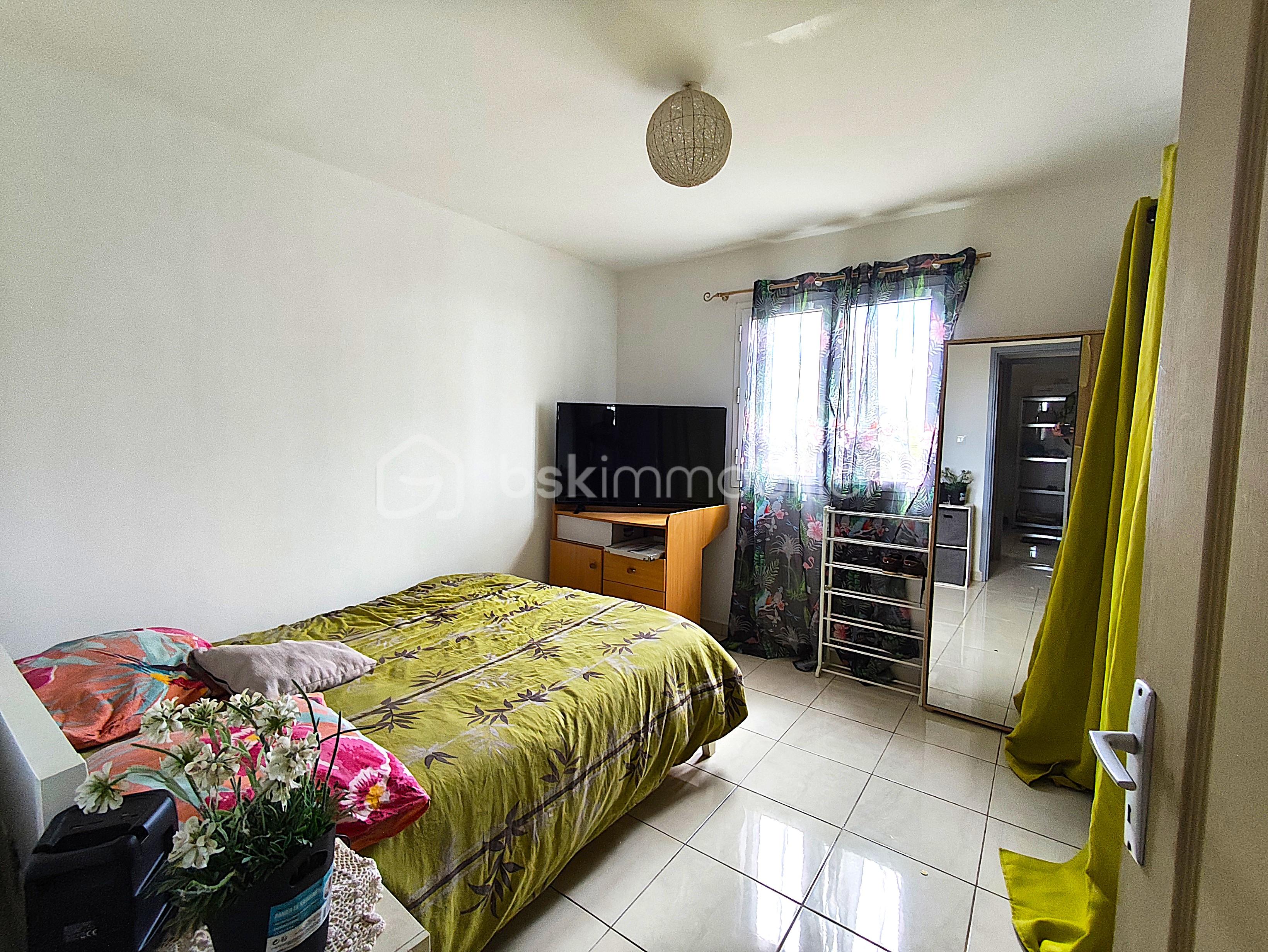 Maison de 115 m² - Chambre 2.jpg