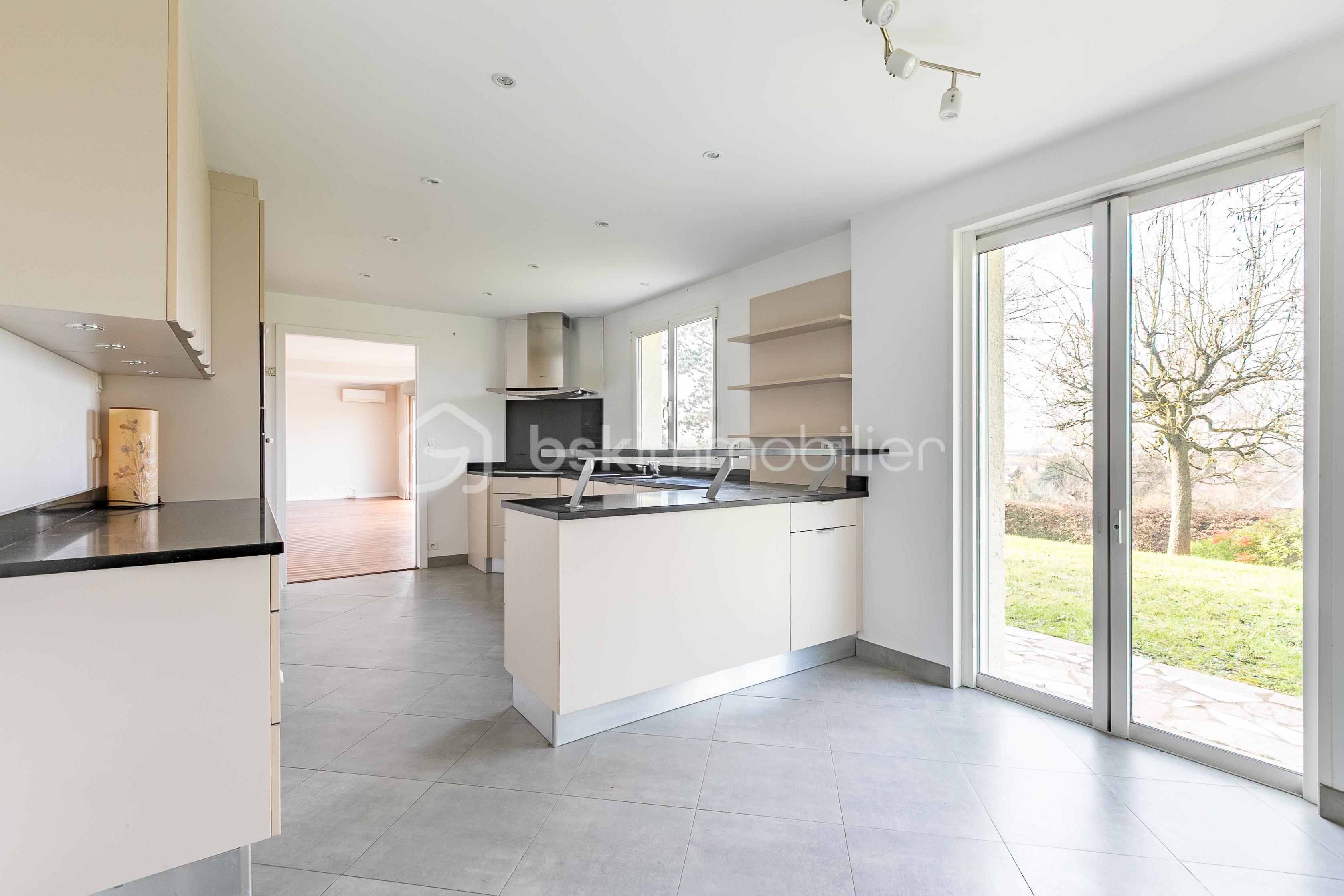 Maison contemporaine de 243 m² - 11.JPG