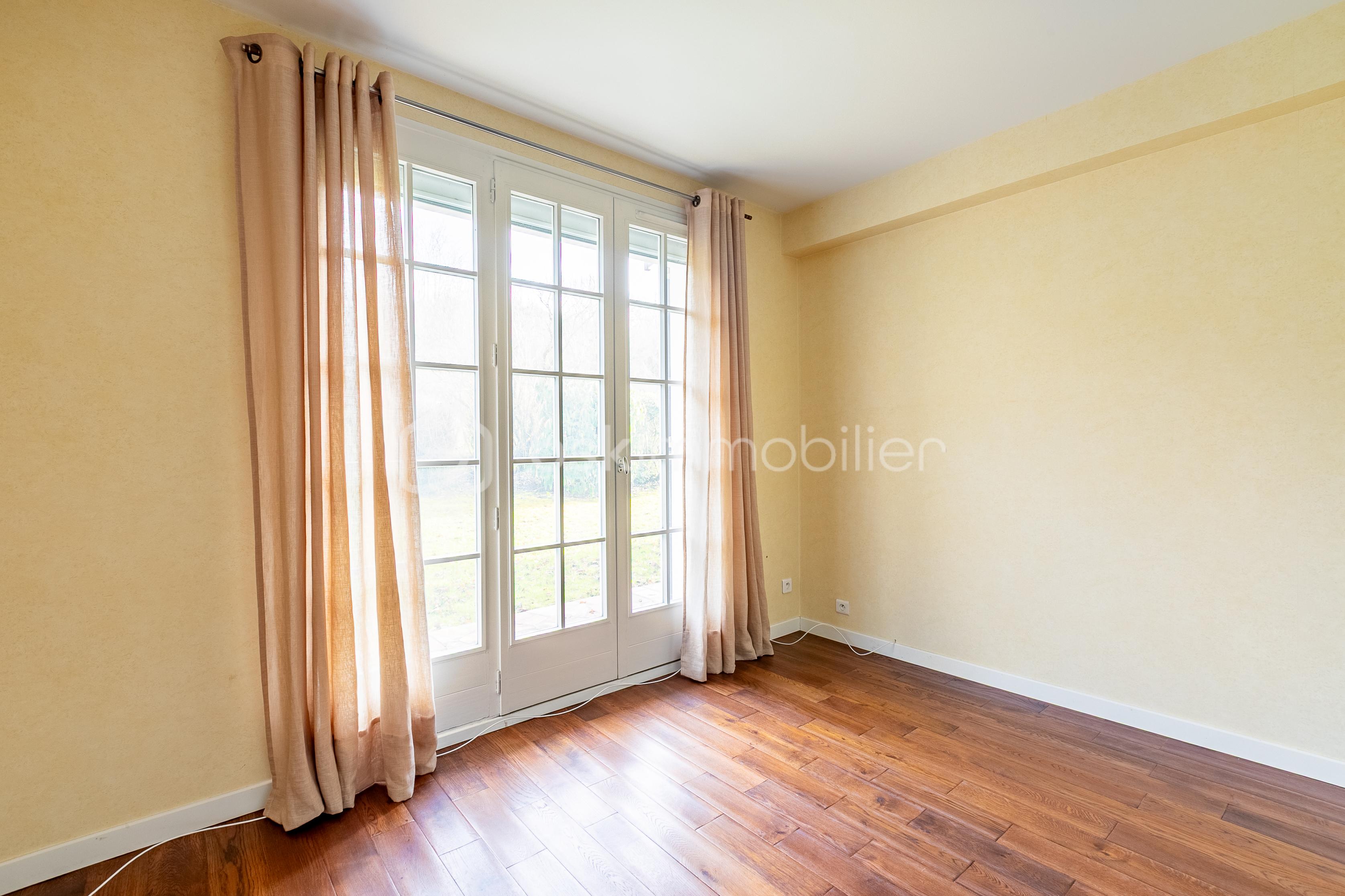 Maison contemporaine de 243 m² - 12.JPG