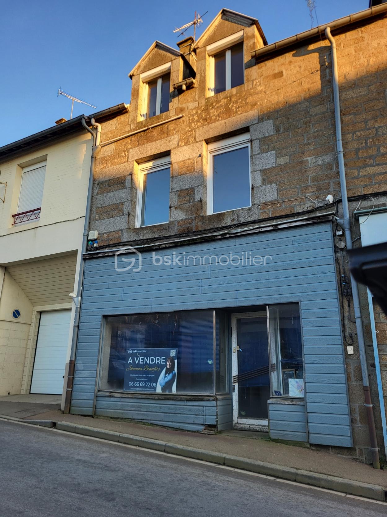 Maison de 71 m² - maison st poids face .jpg