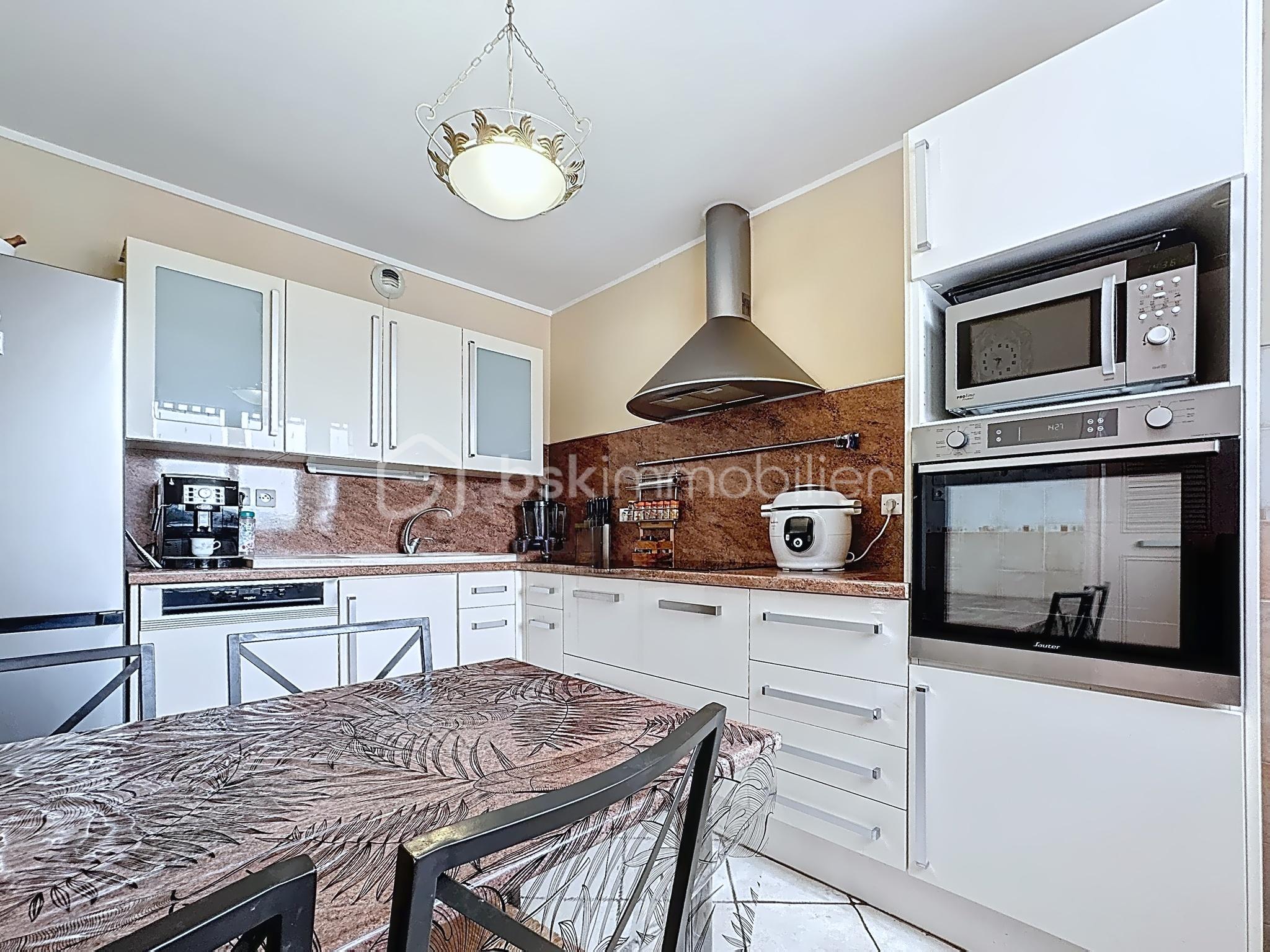 Appartement de 101,79 m² - aecb0a800d3301faa28a9a98a7a1f982.png