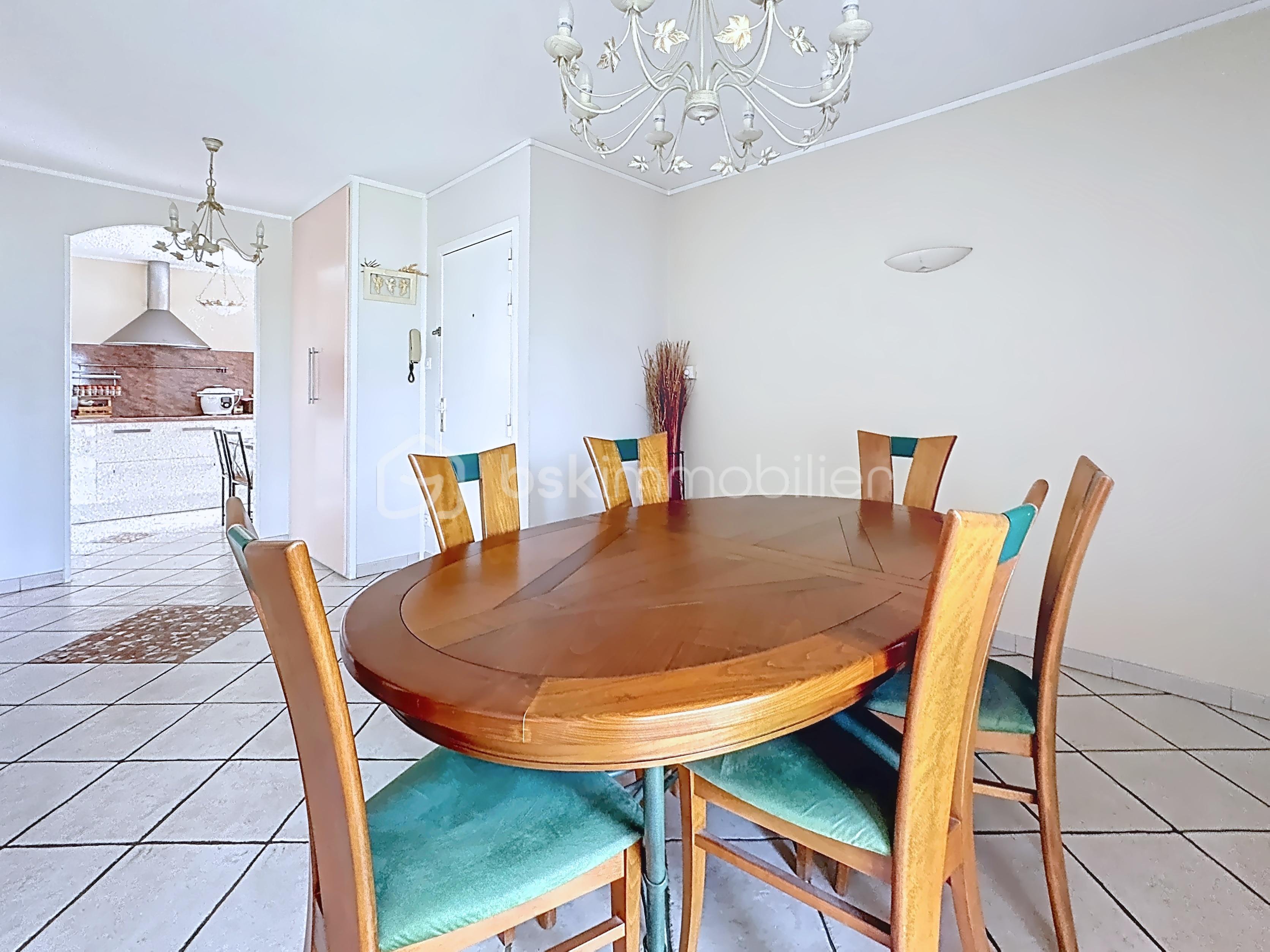 Appartement de 101,79 m² - 8f4b1333f93049beadce2154de1d9409.png