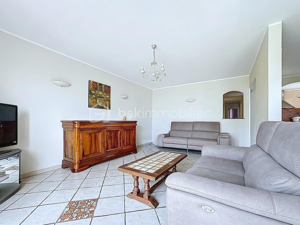 Appartement de 101,79 m² - image_processing20250804-1-6ihl7h.jpg