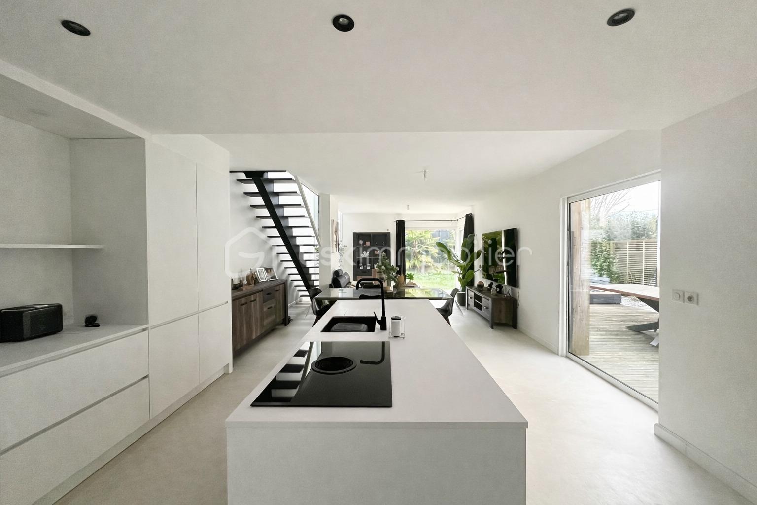 8C8D9FC0-39AF-4C89-A84B-0CECBF21DBE6 2.jpg