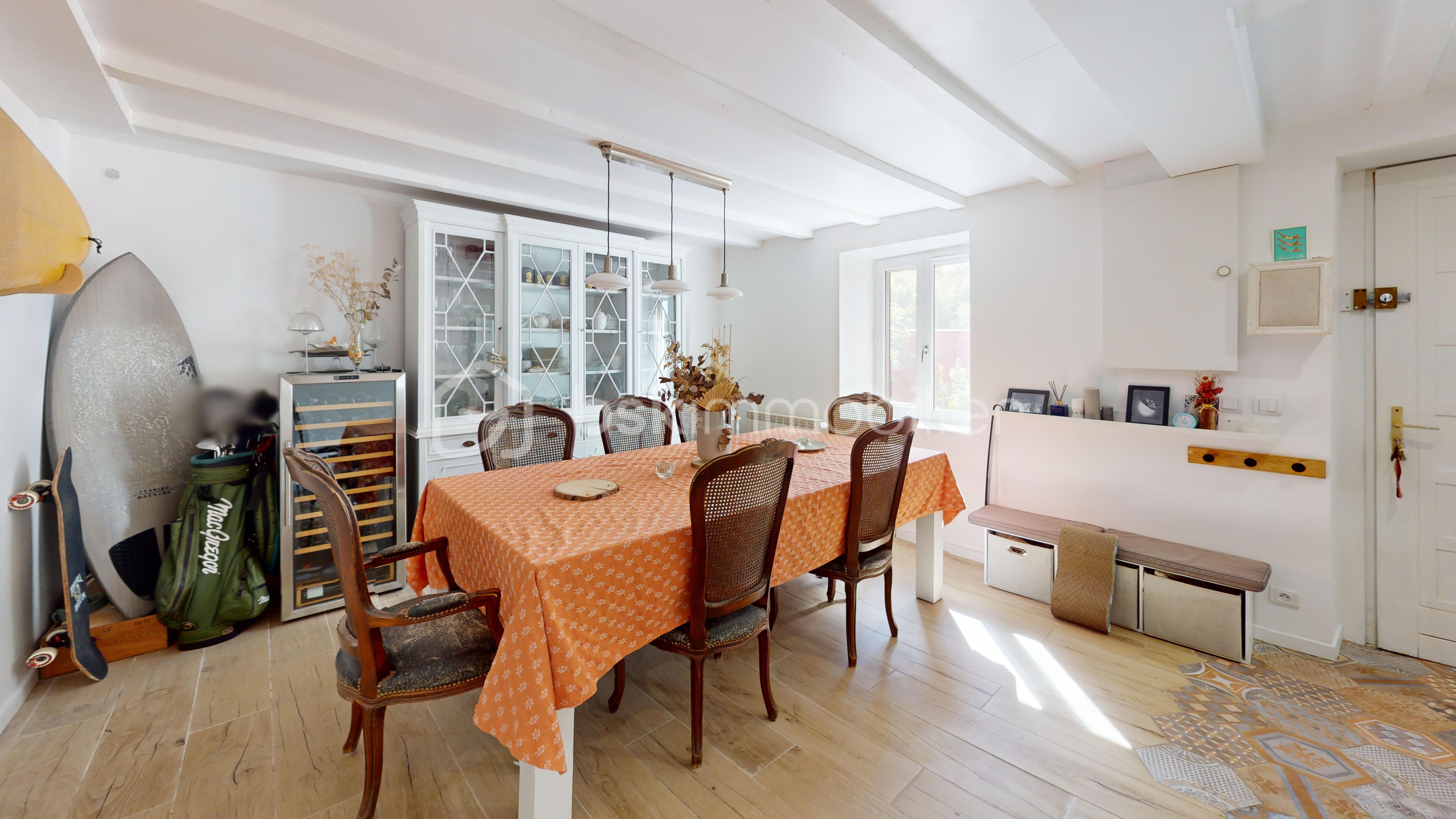 422-Avenue-Des-Pyrenees-Dining-Room.jpg