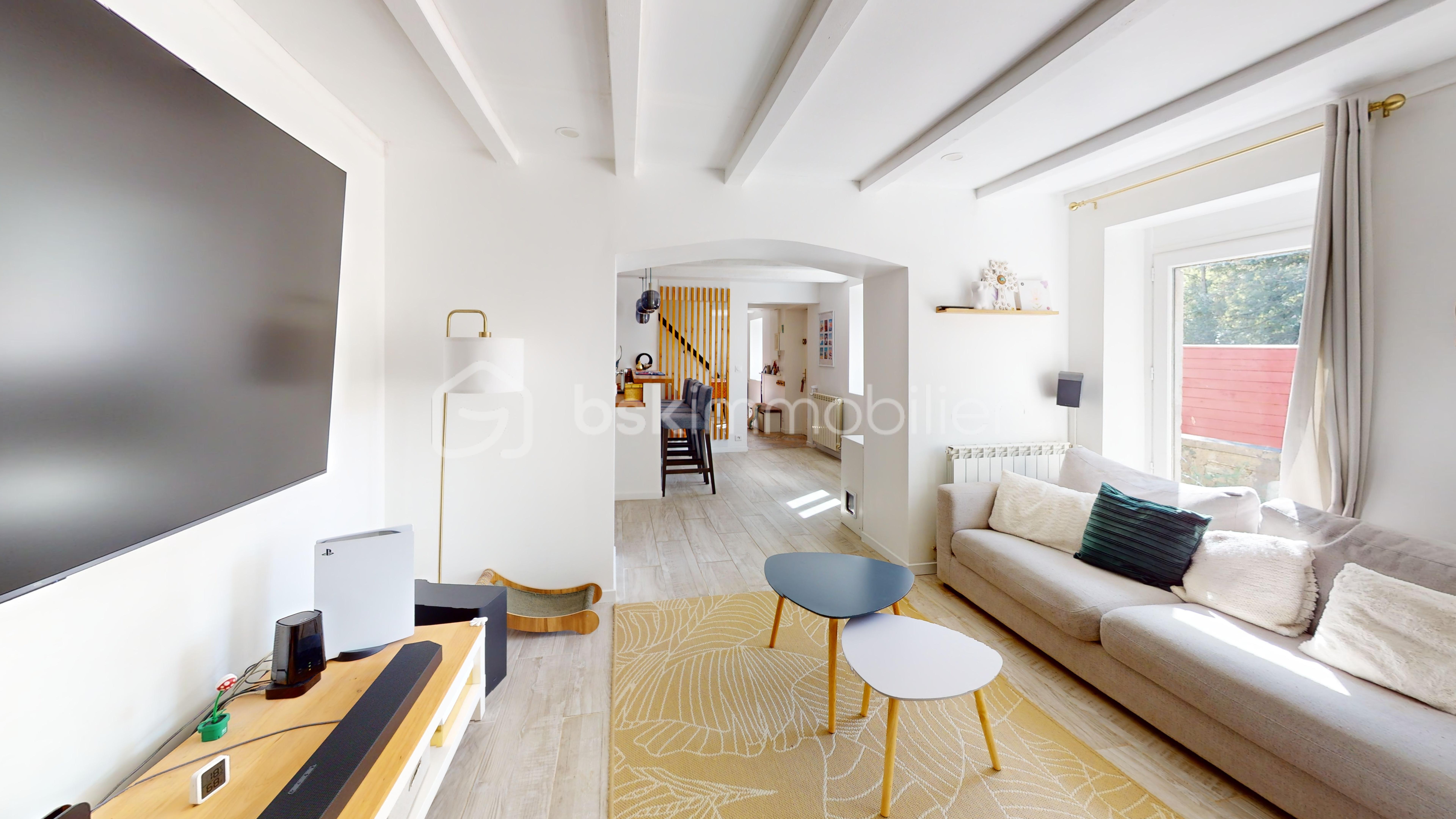 422-Avenue-Des-Pyrenees-Living-Room 1.jpg