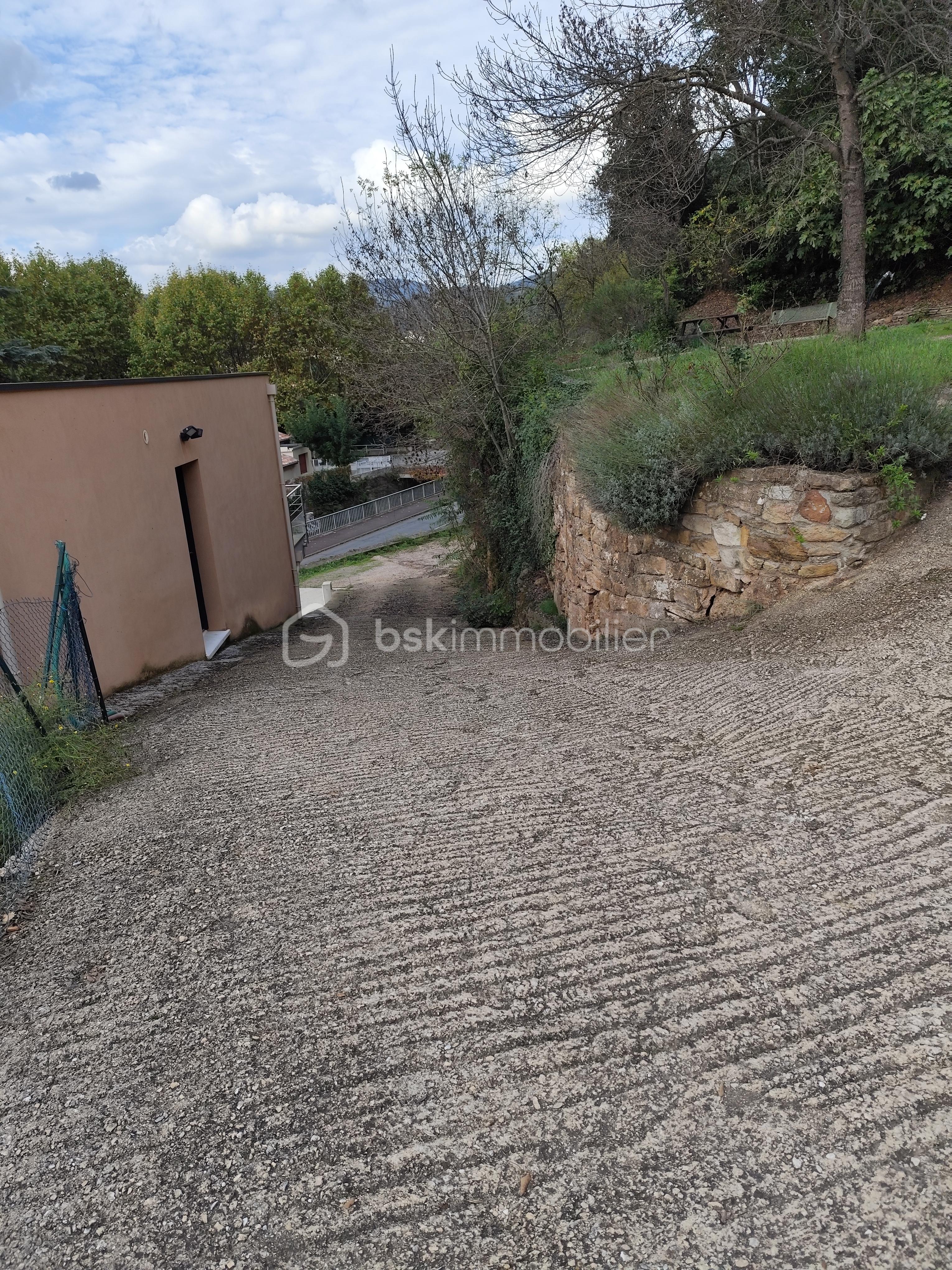 Immeuble mixte de 166 m² - IMG_20240905_150336.jpg