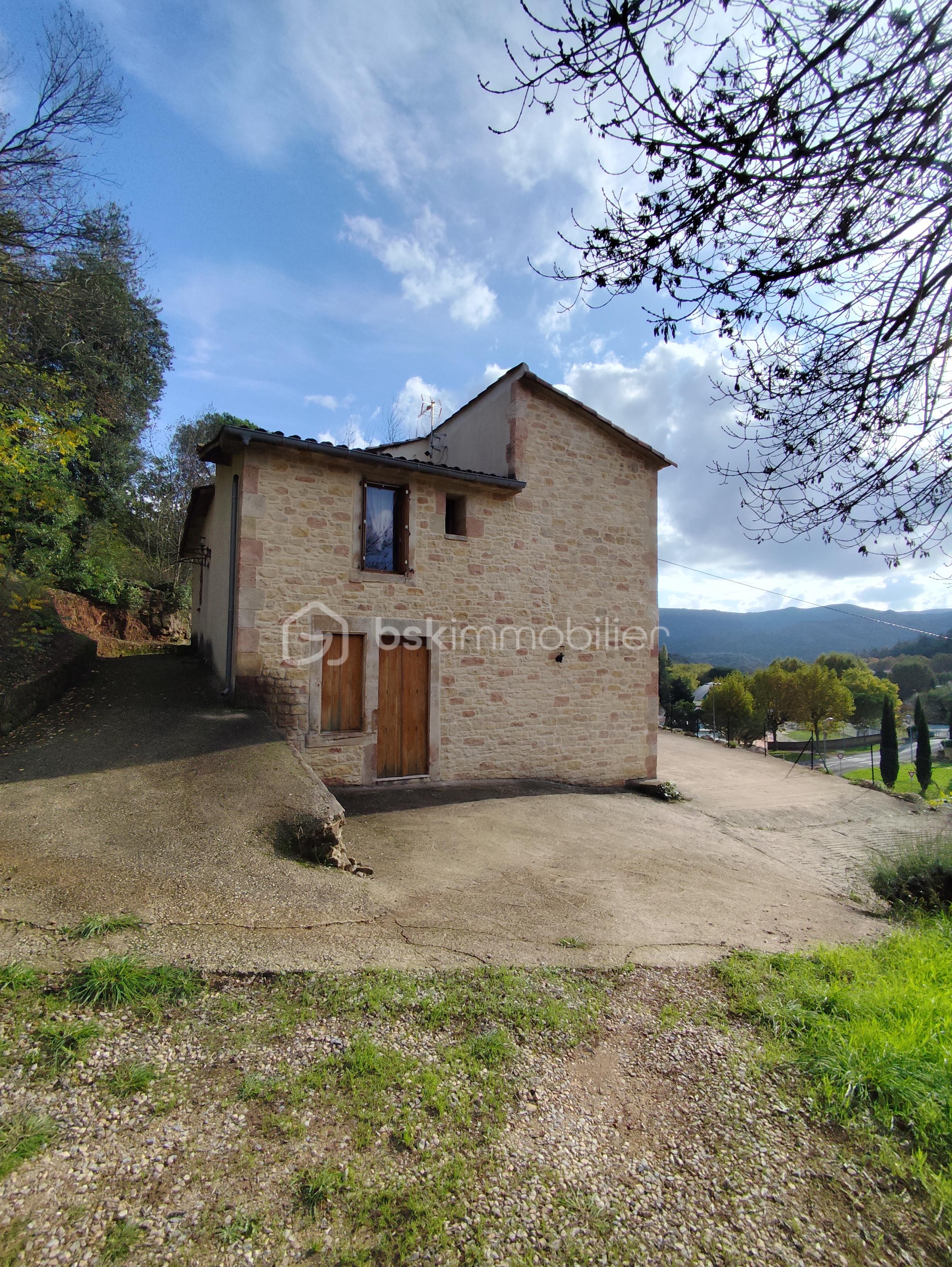 Immeuble mixte de 166 m² - IMG_20240905_145458.jpg