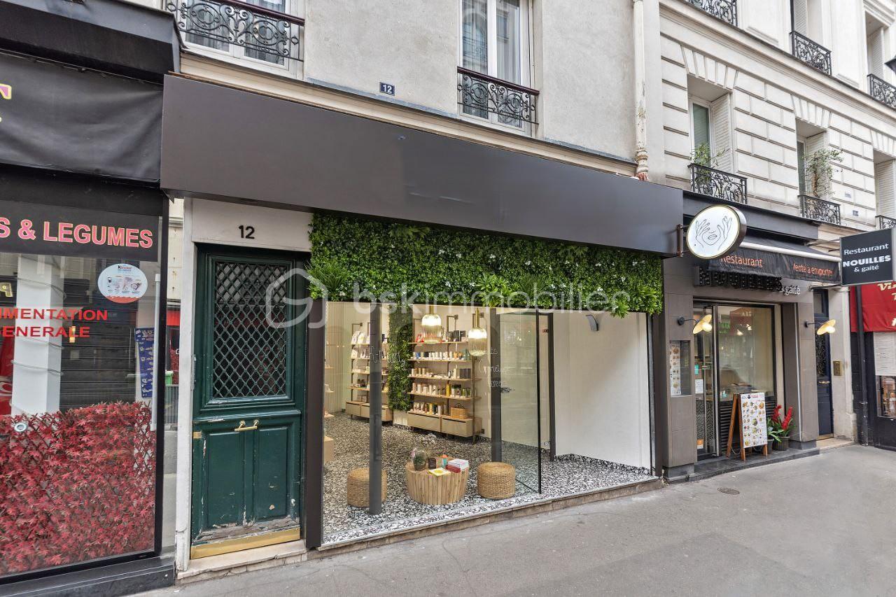 facade vica no logo.jpg