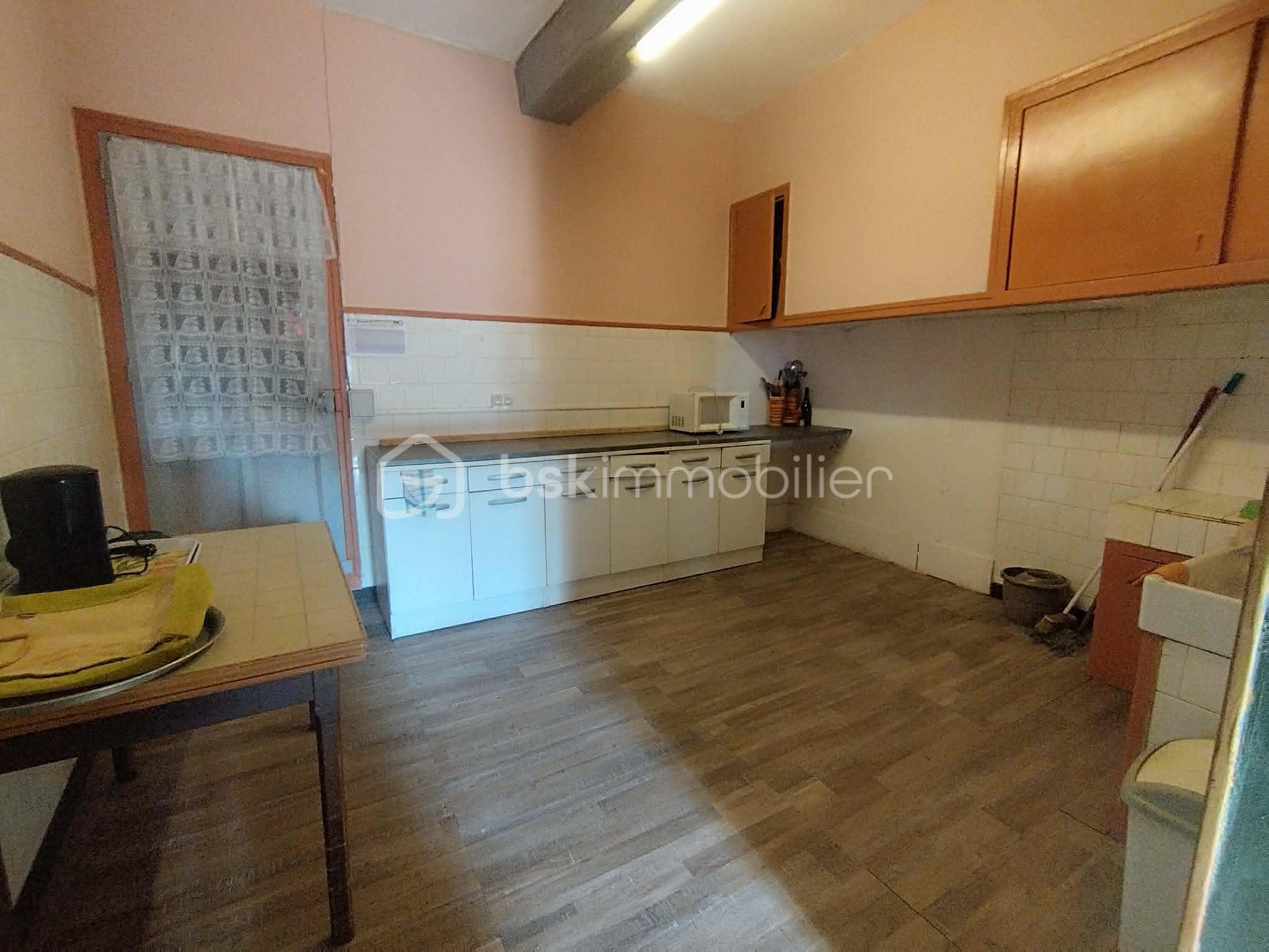 Maison de 300 m² - a296d5ce-7841-4f4b-bcd1-fddf53765681.jpg