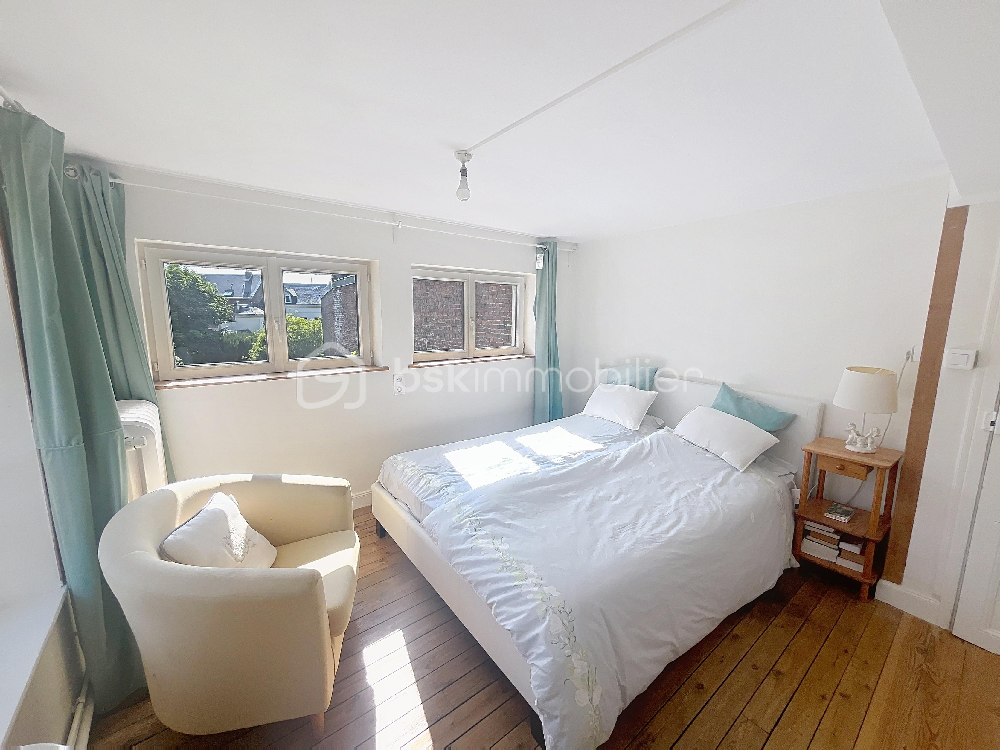 Maison de ville de 416 m² - du-tertre_00009.jpg