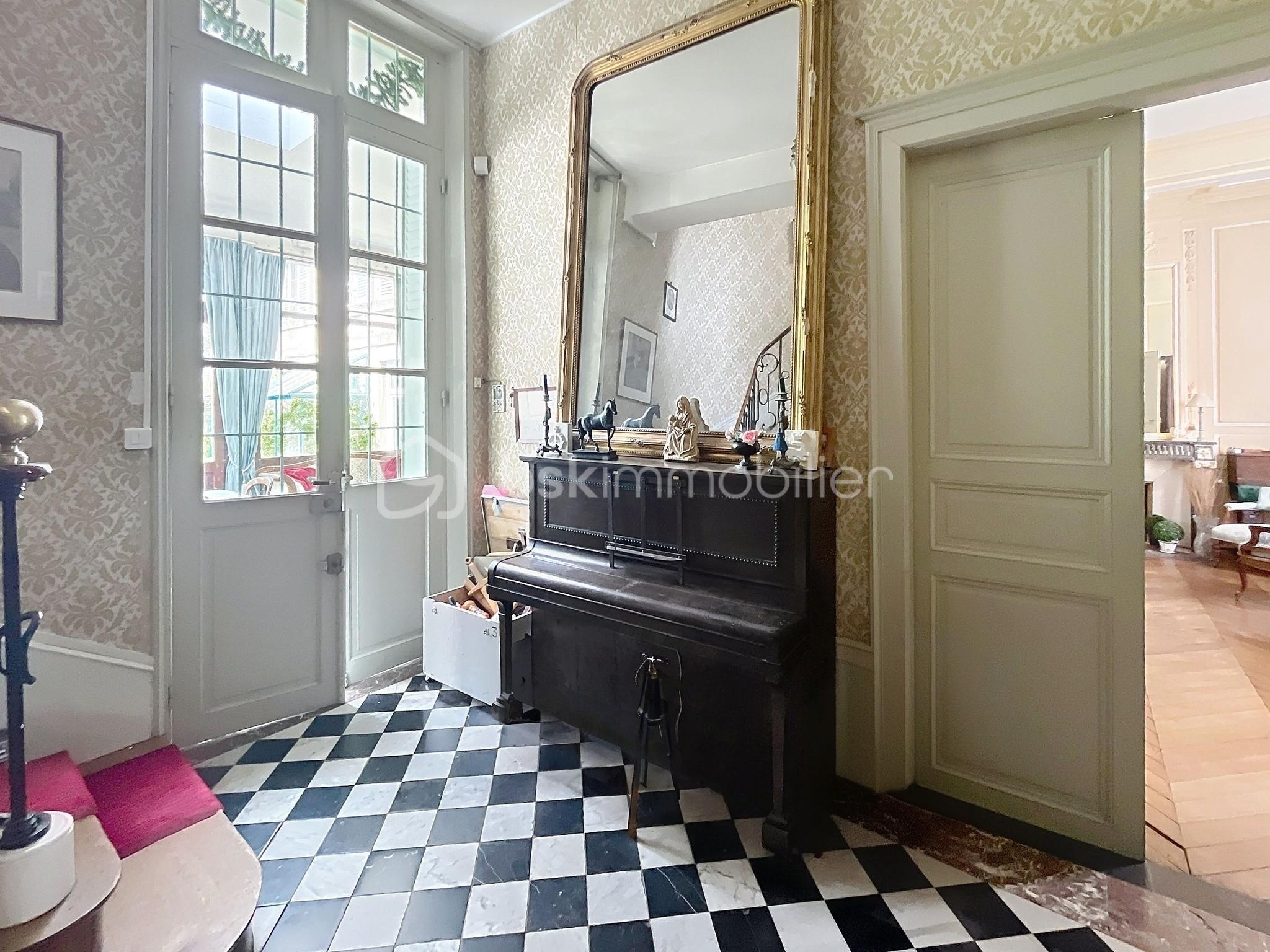 Maison de ville de 416 m² - du-tertre_00101.jpeg