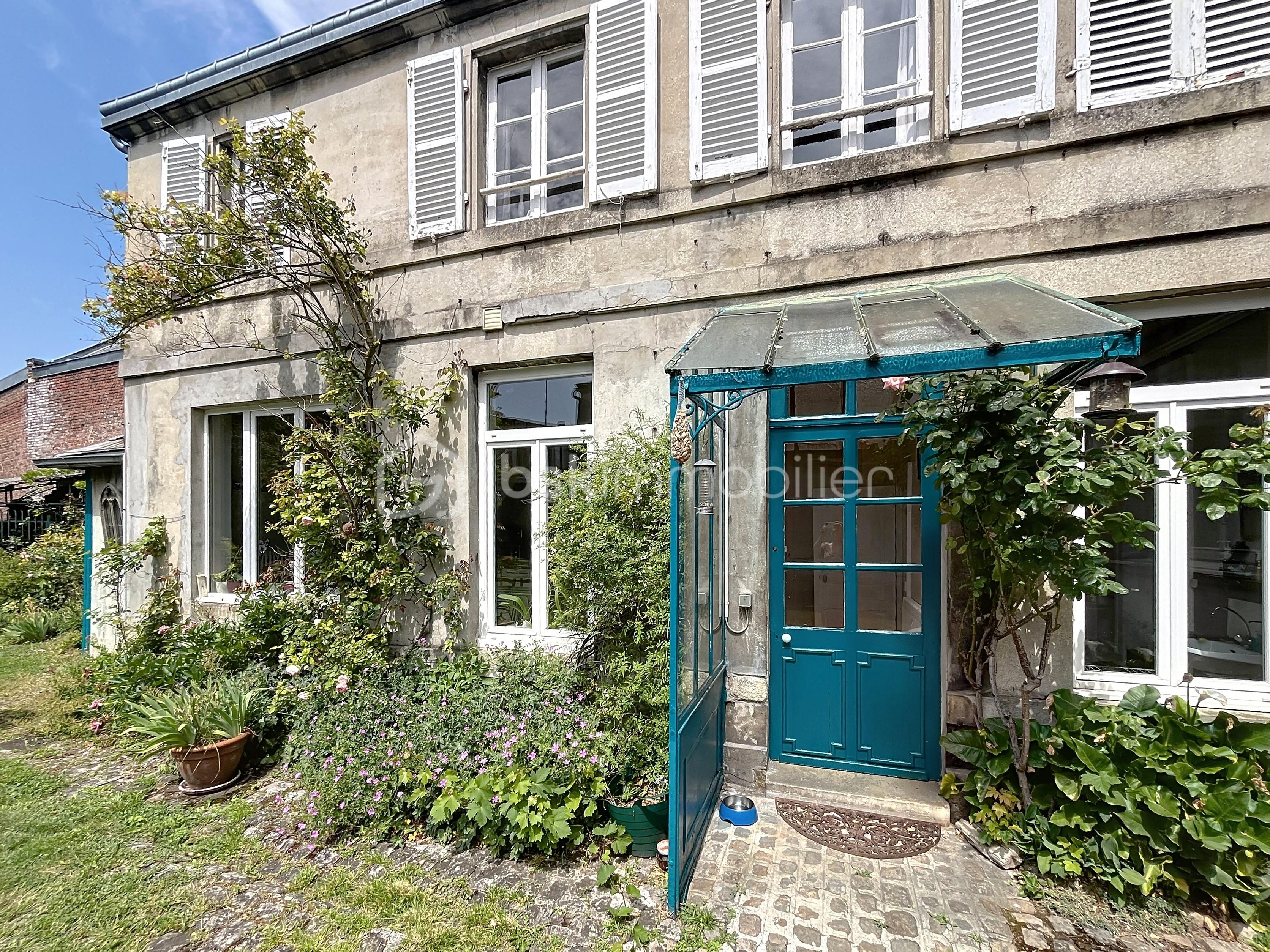 Maison de ville de 416 m² - du-tertre_00105.jpg