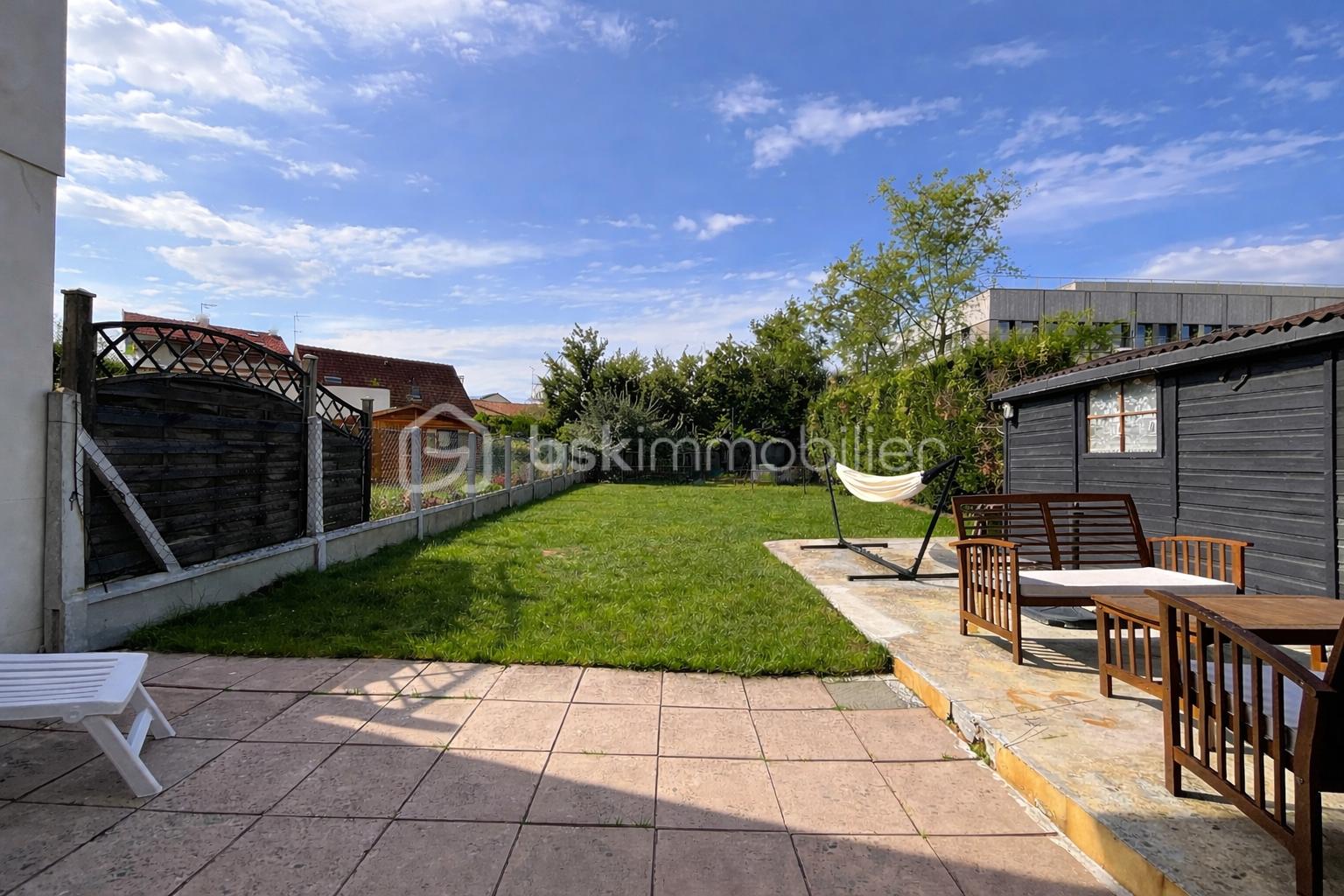 Maison traditionnelle de 108 m² - ChatGPT Image 12 janv. 2026, 09_55_10.png