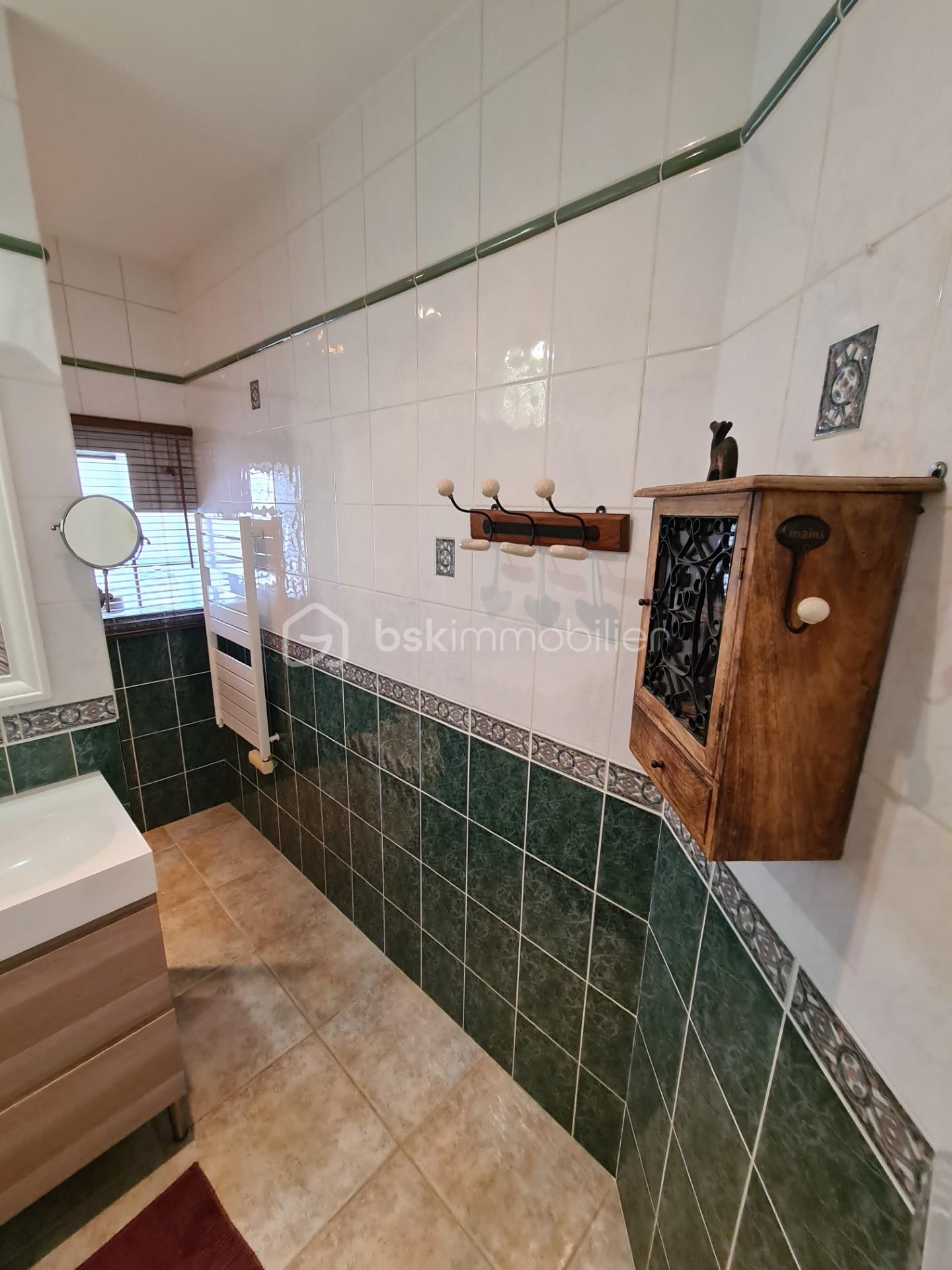 Maison de 125 m² - CHAMBRE BAS 3.jpg