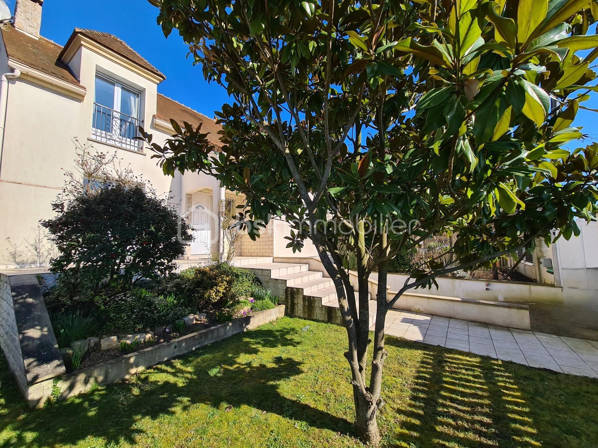 Maison de 125 m² - EXT 2.jpg