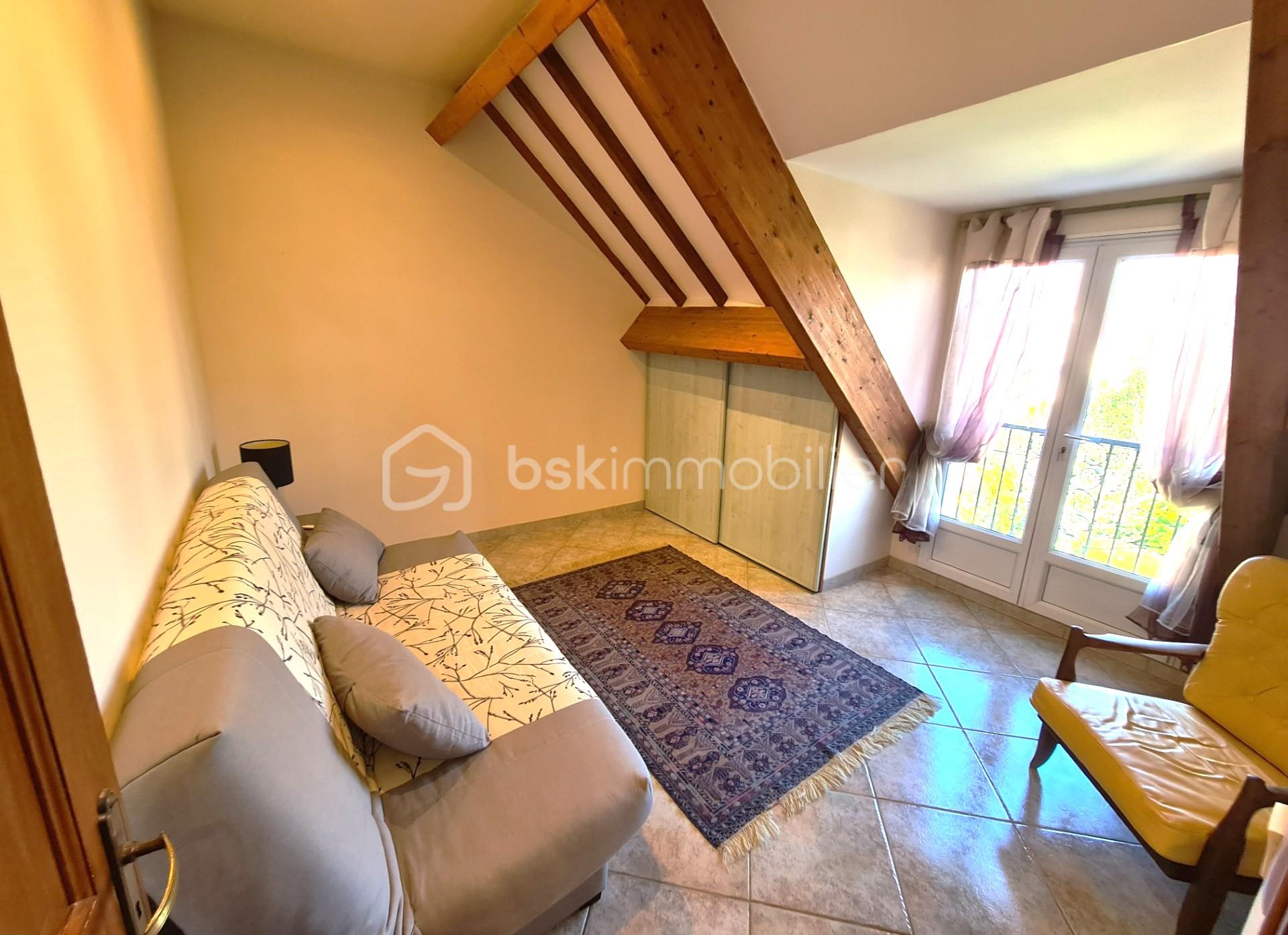 Maison de 125 m² - CHAMBRE 3A LOU.jpg
