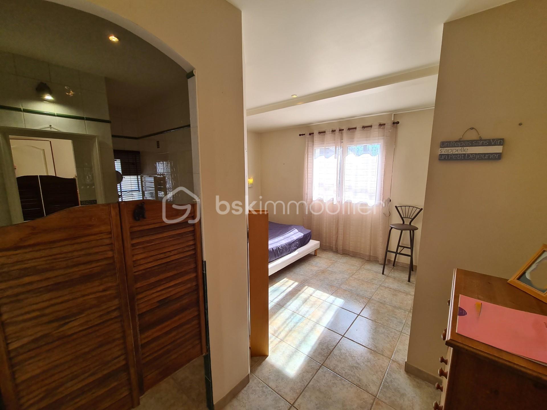 Maison de 125 m² - CHAMBRE BAS 1.jpg
