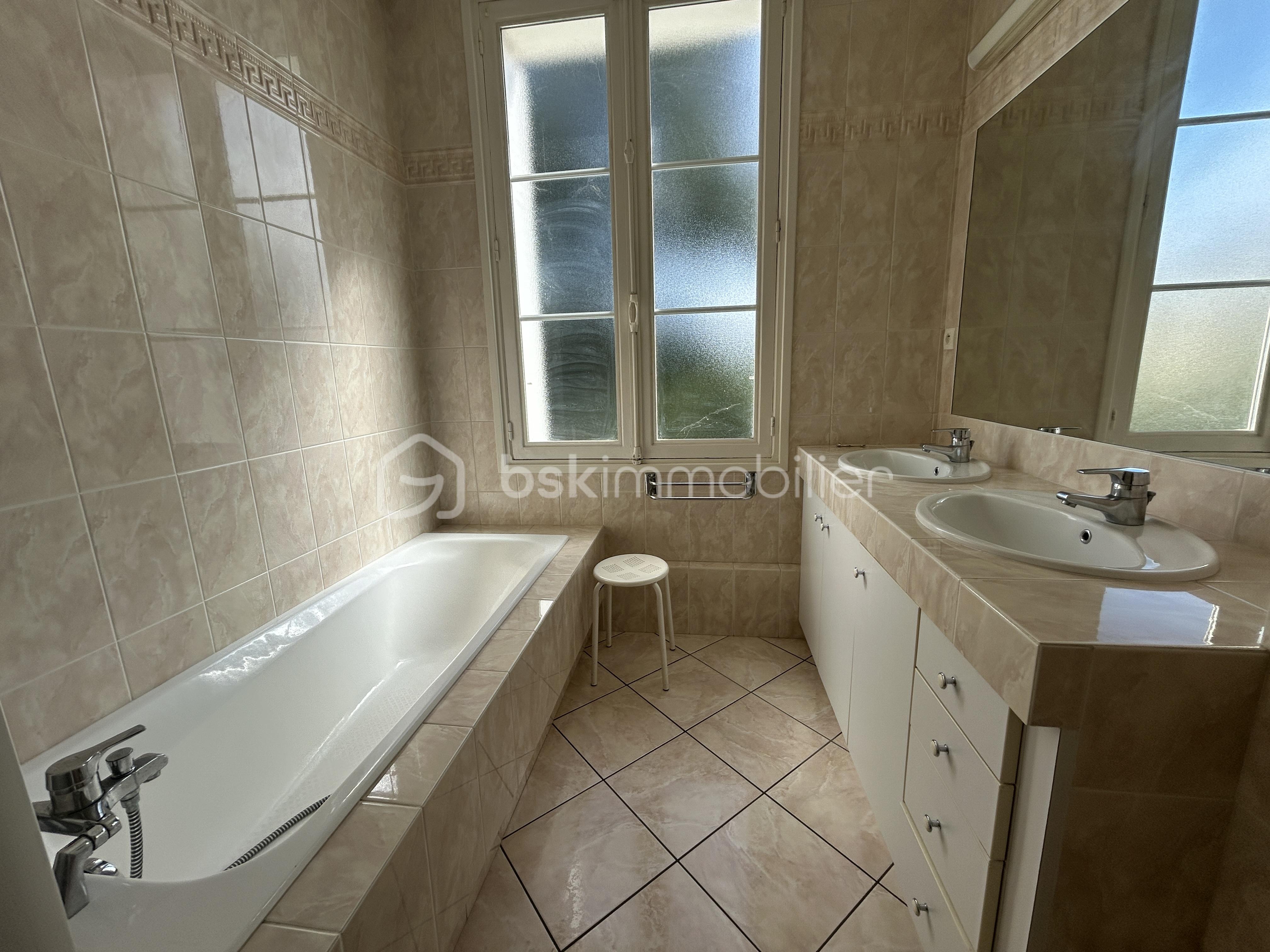 Maison de 197 m² - sallebain.jpg