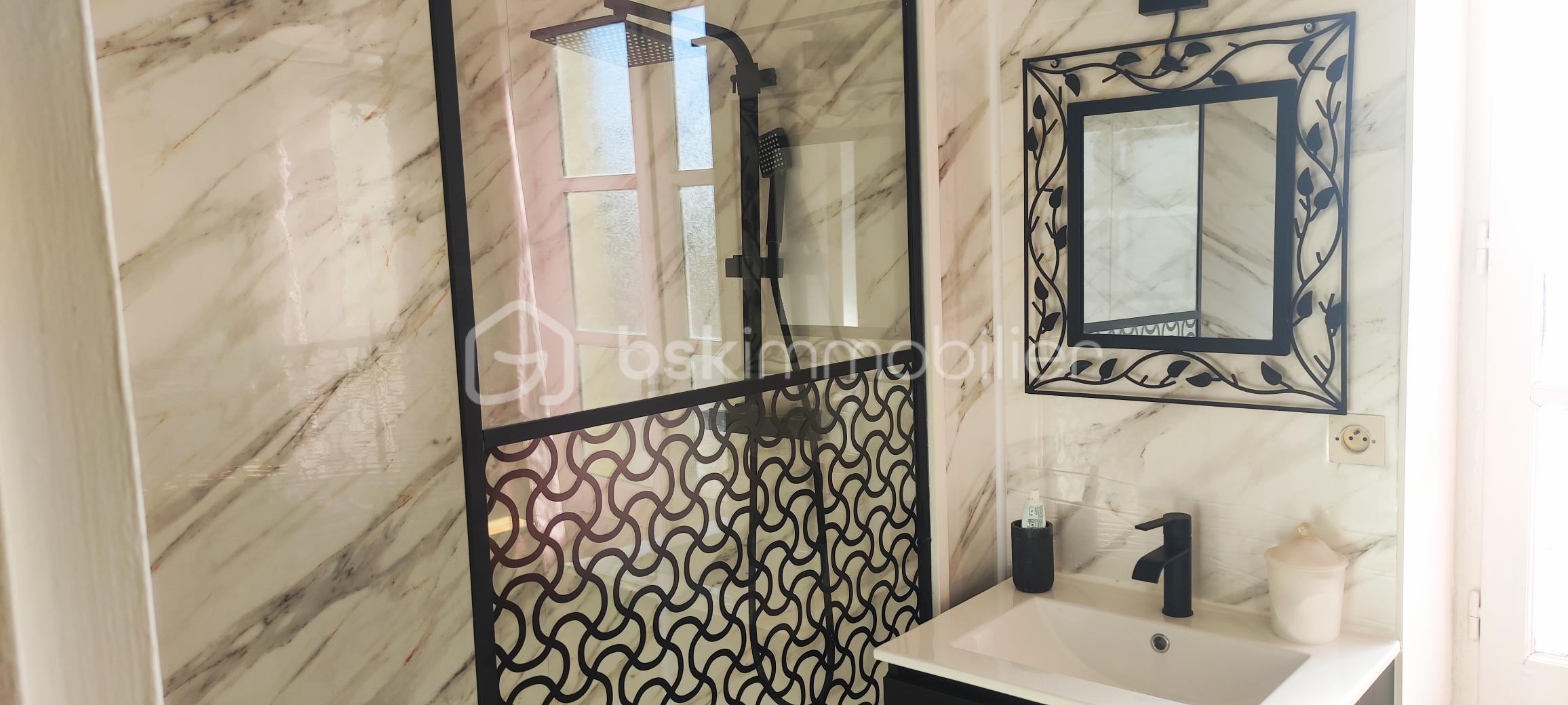 Maison de 75 m² - sdb.jpg