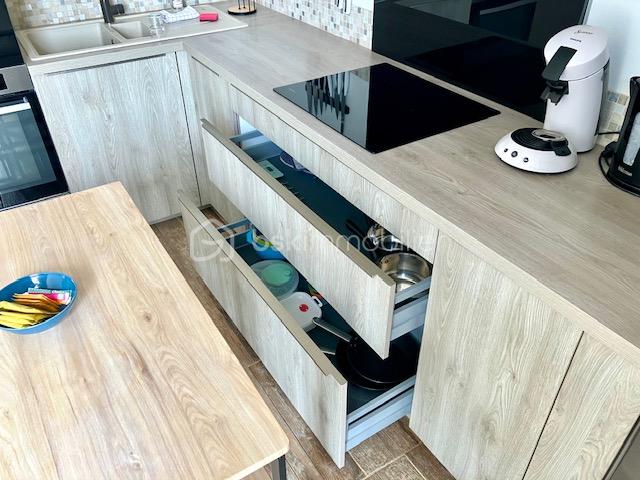 Appartement de 61 m² - jean baptiste cuisine tiroirs ouverts.jpg