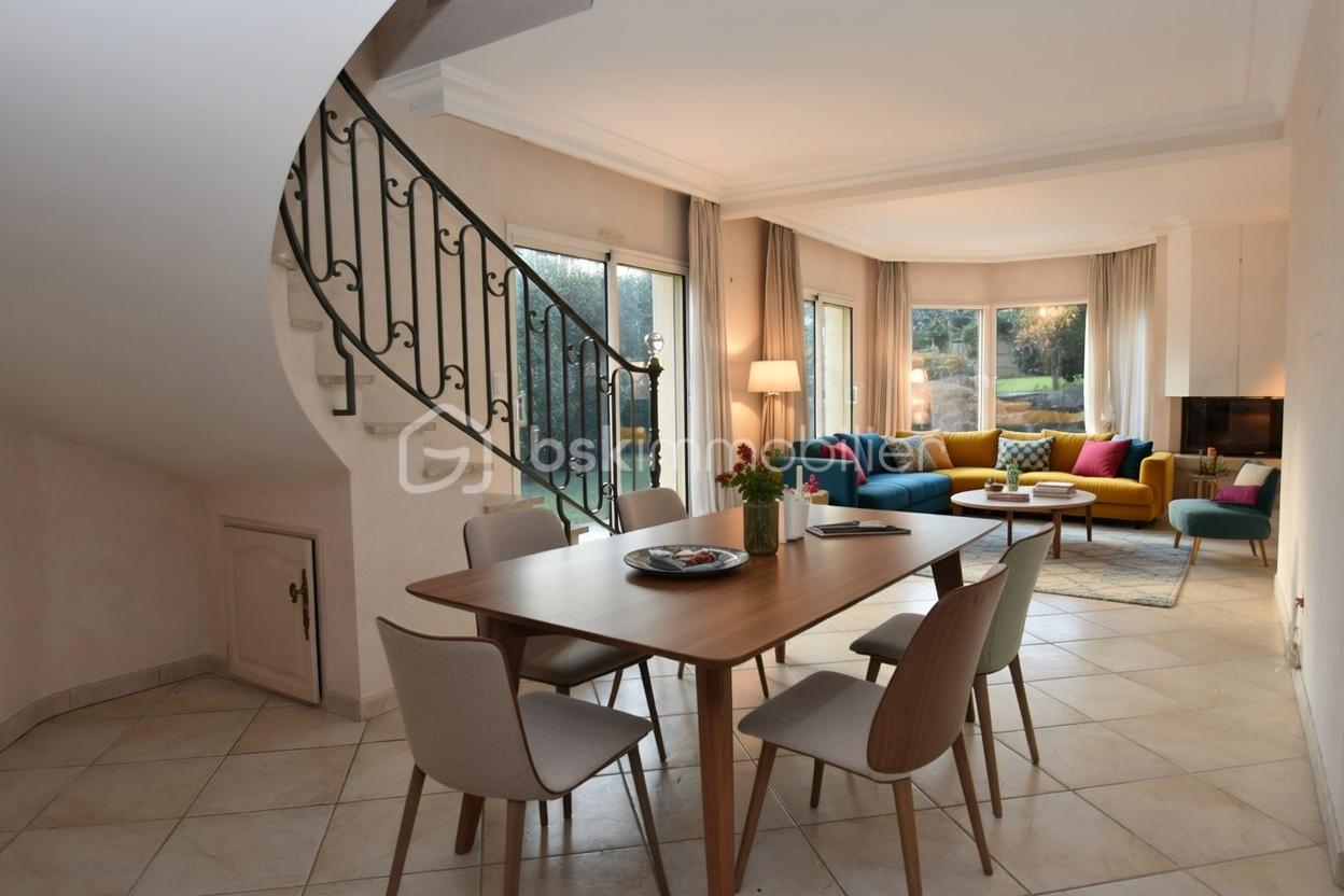 Maison contemporaine de 167 m² - sej216.jpg