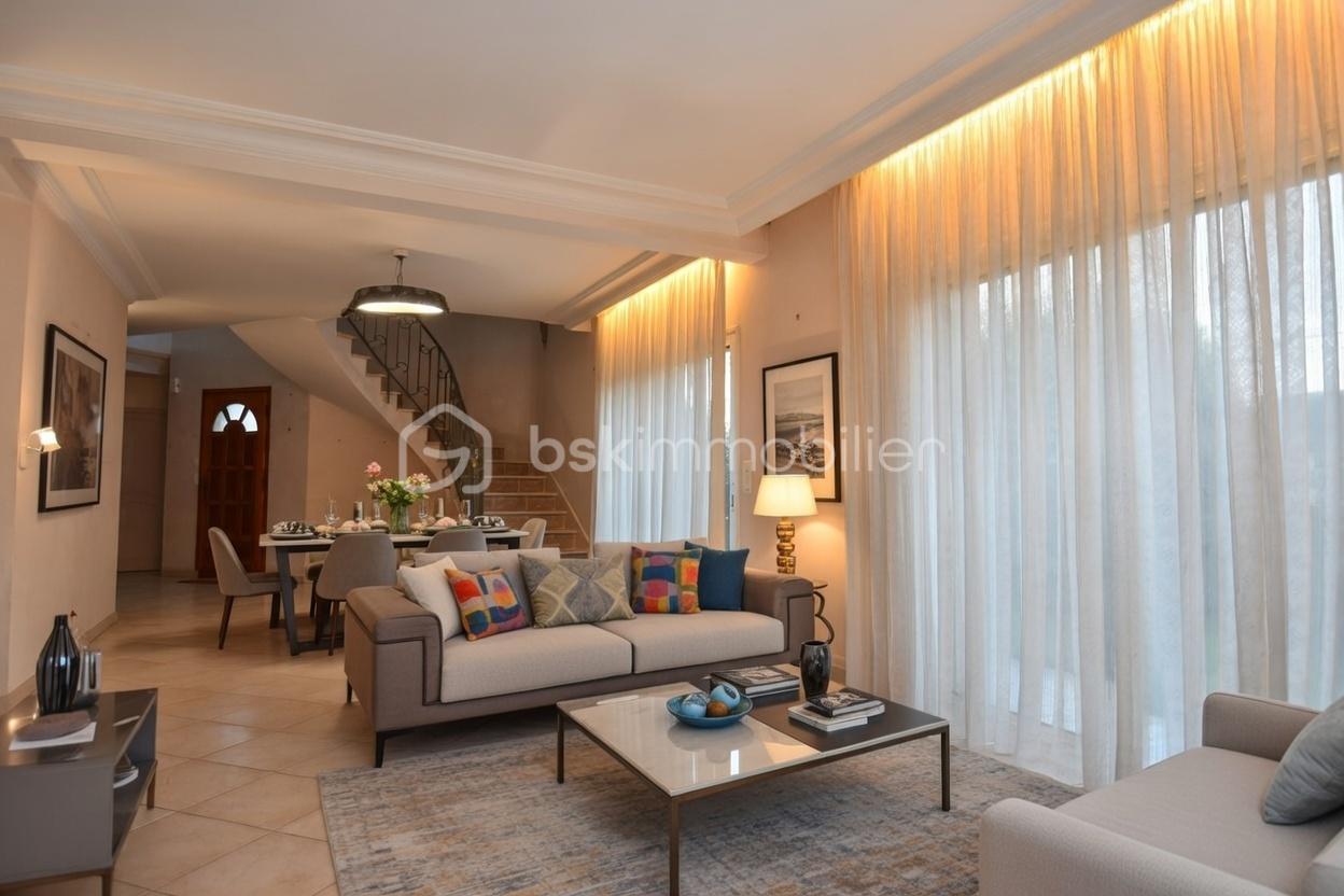 Maison contemporaine de 167 m² - sej211.jpg