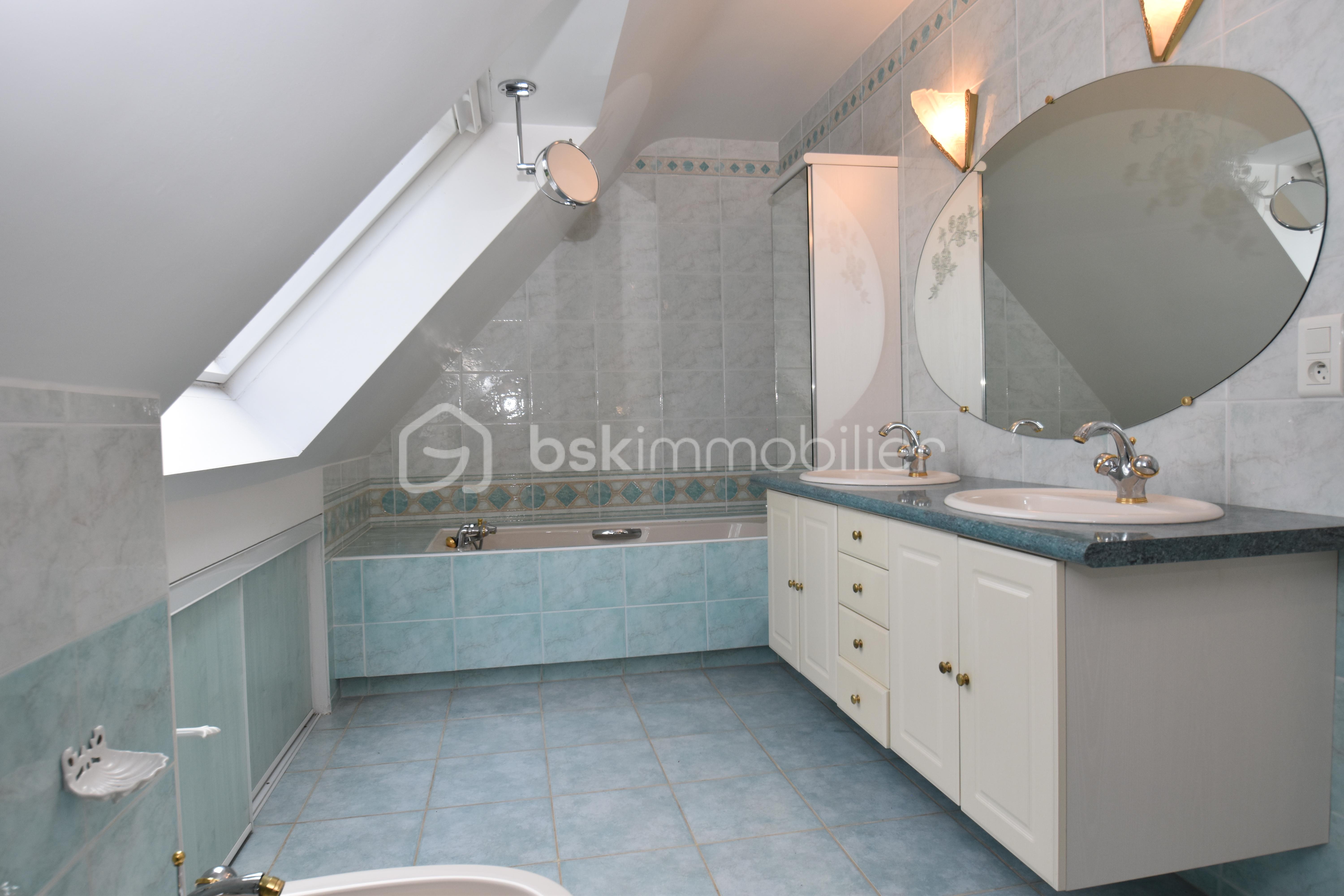 Maison contemporaine de 167 m² - sdb1.JPG