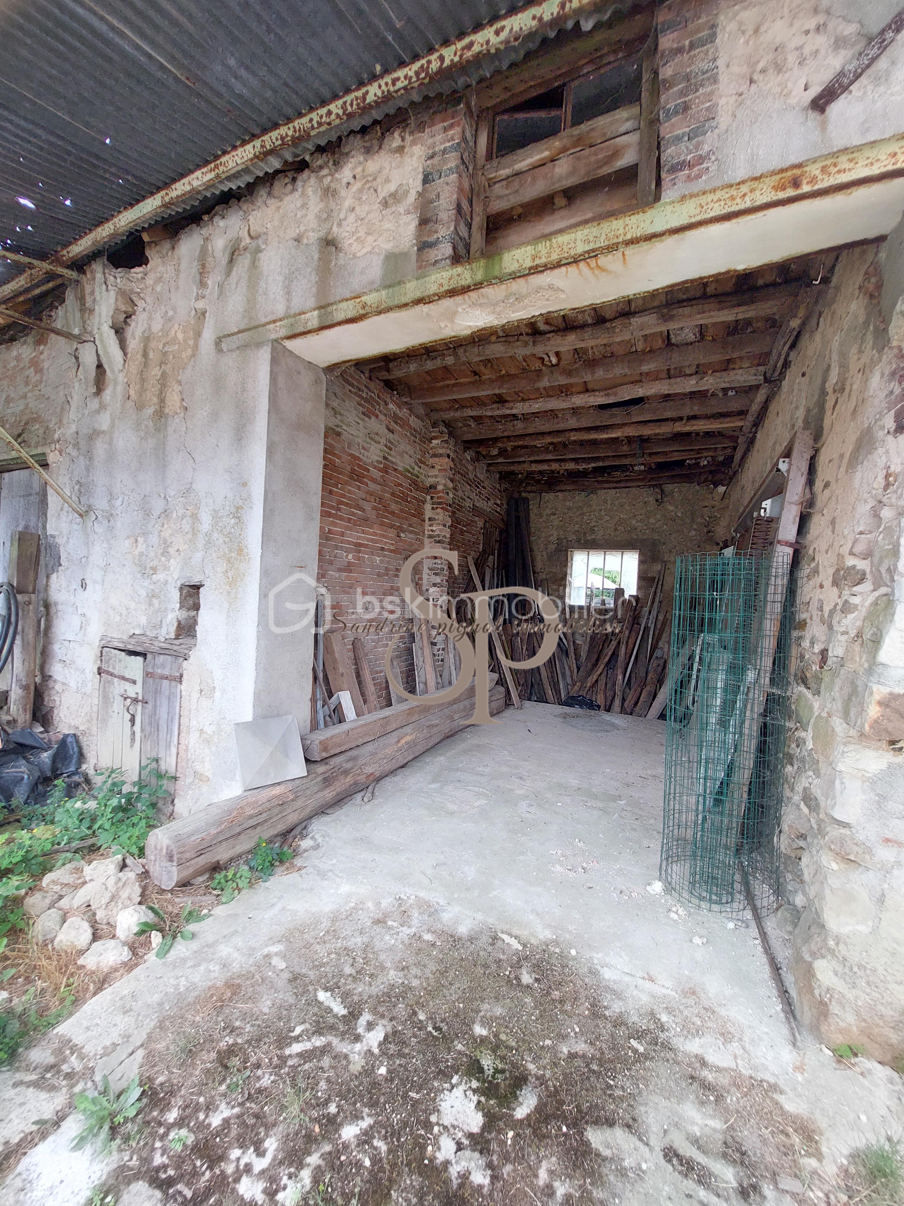 Grange de 150 m² - villebeon-grange-et-terrain-loisirs_00016.jpeg