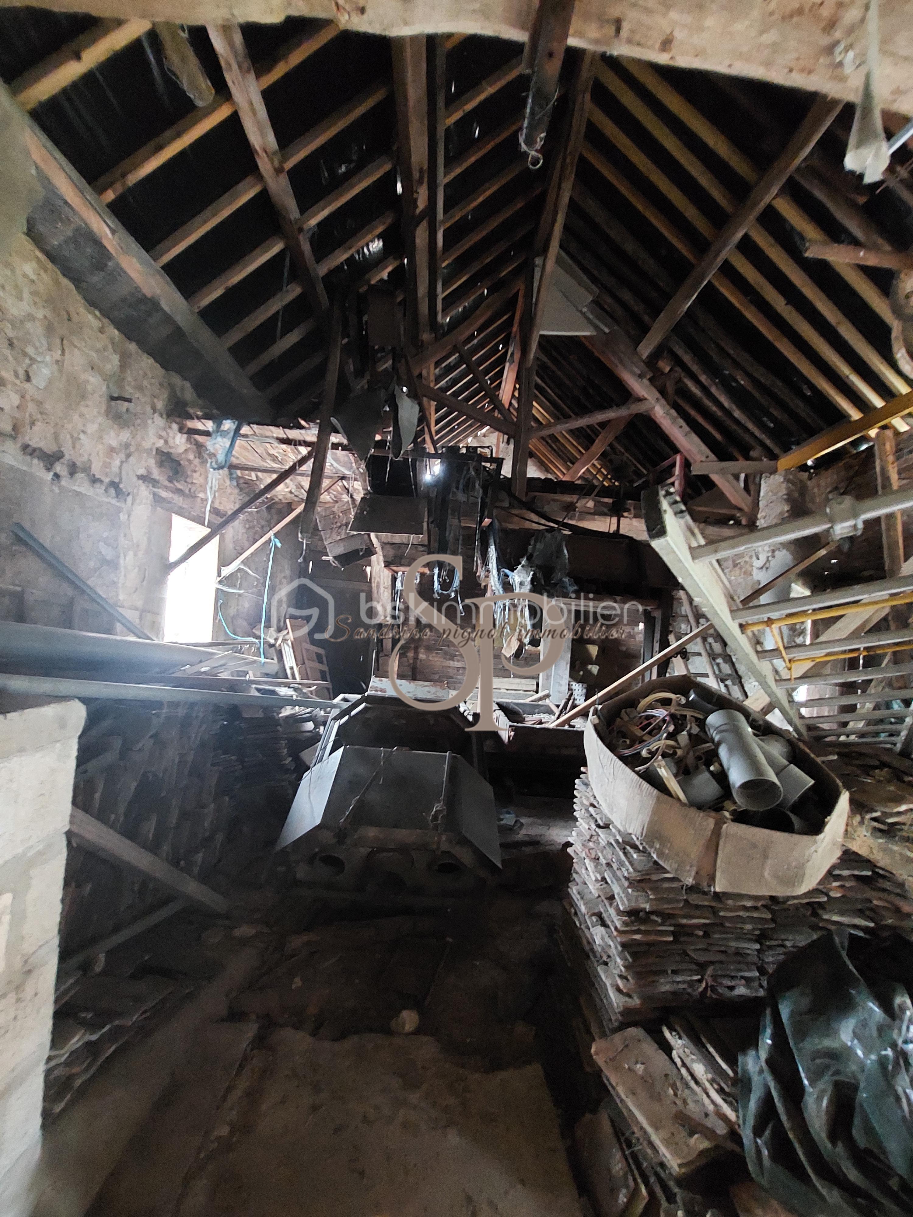 Grange de 150 m² - villebeon-grange-et-terrain-loisirs_00009.jpeg